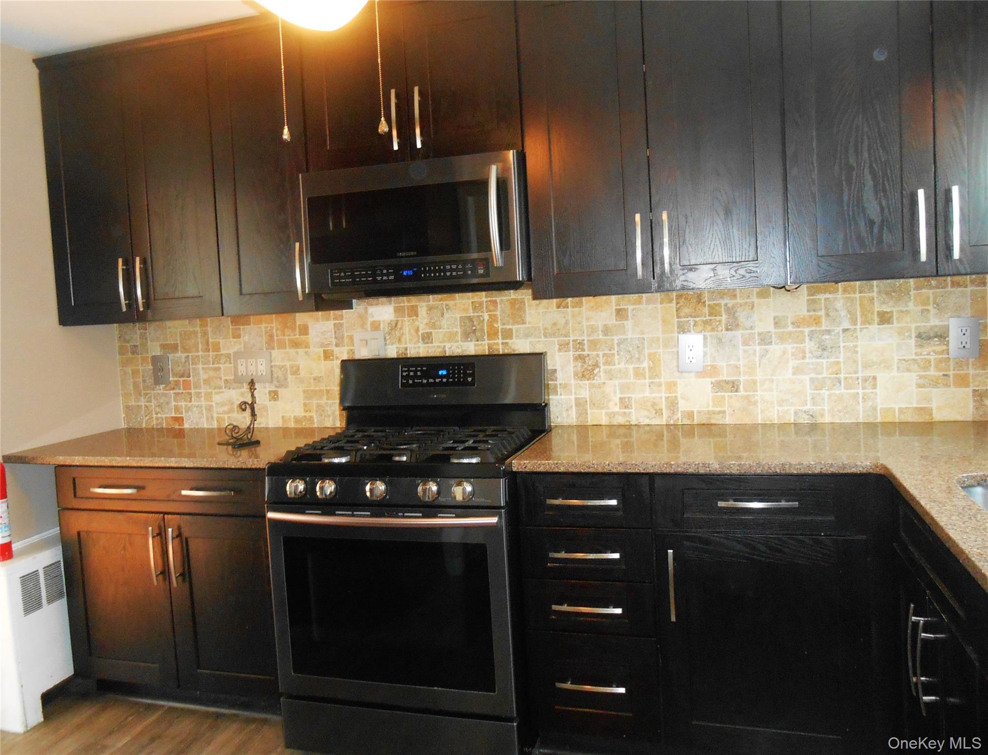 #4 photo, 63 Lindbergh Place, Poughkeepsie , NY 12603