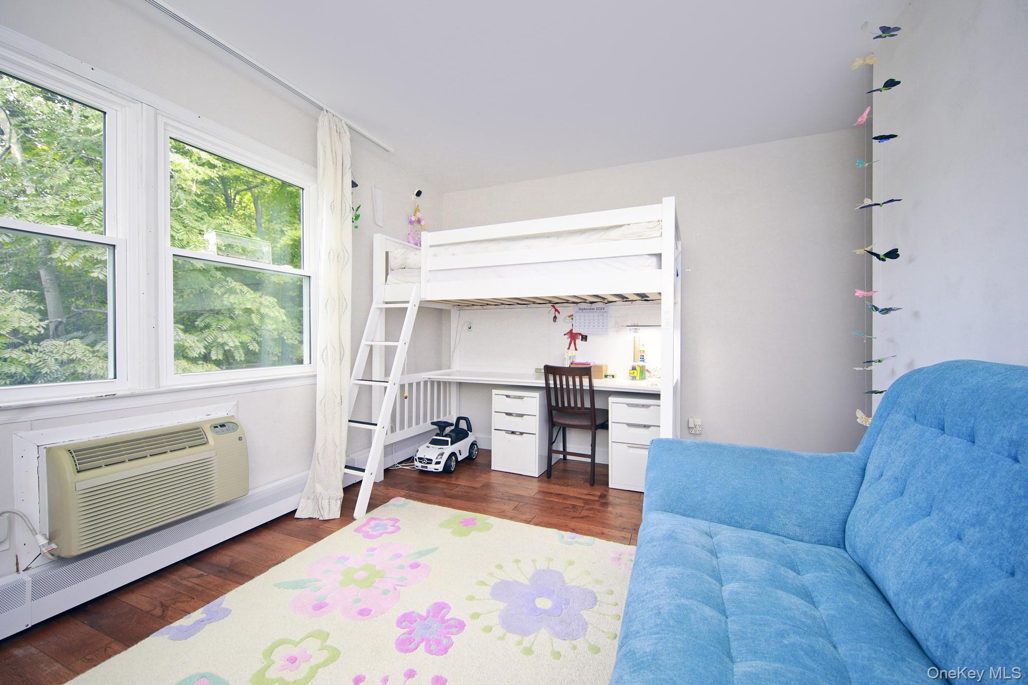 #11 photo, 33 Ridge Road, Dobbs Ferry , NY 10522