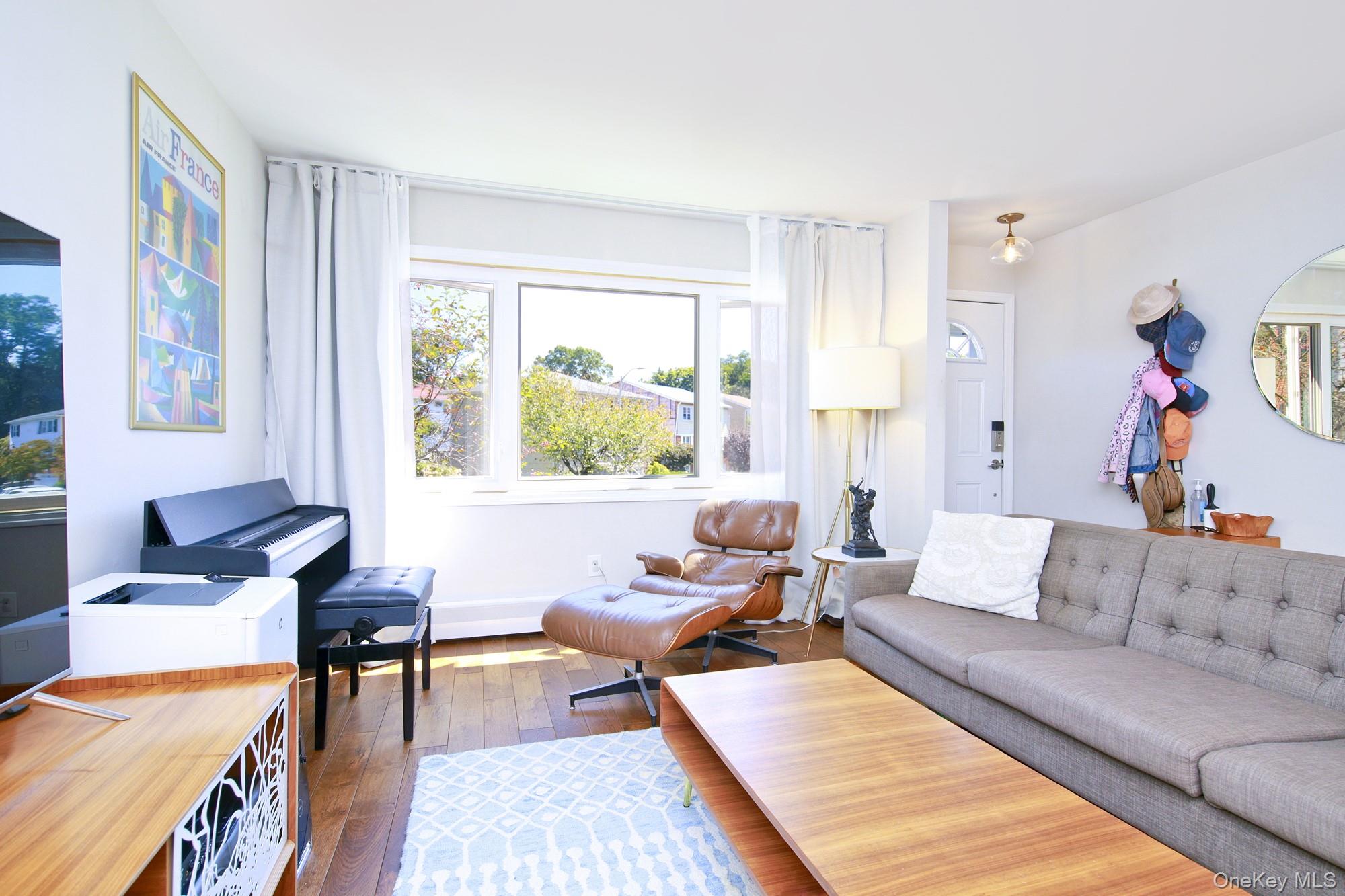 #4 photo, 33 Ridge Road, Dobbs Ferry , NY 10522