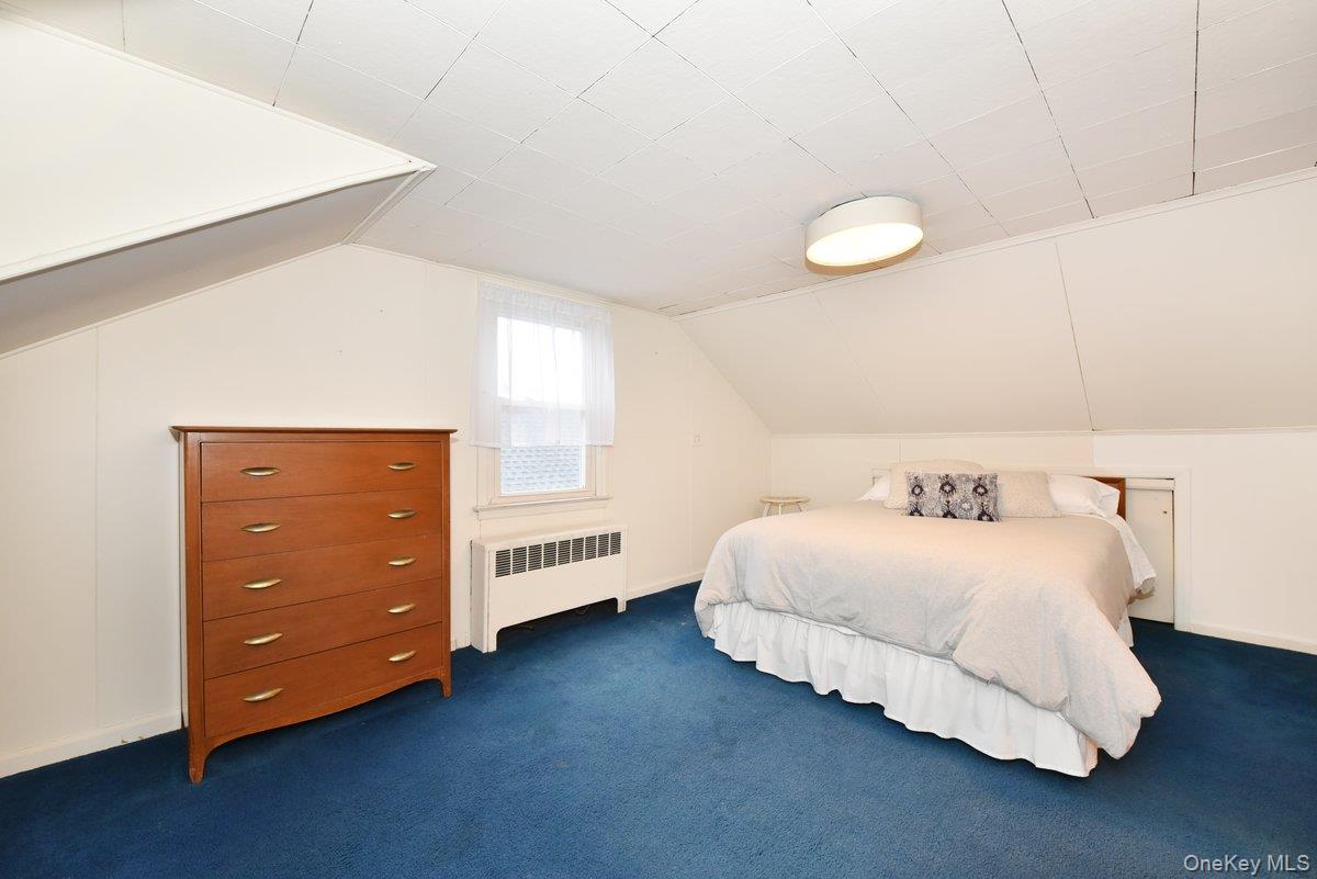 #16 photo, 135 Barwick Boulevard, Mineola , NY 11501