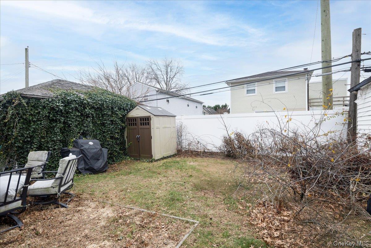 #14 photo, 48 Rosebud Avenue, 长岛 Merrick , NY 11566