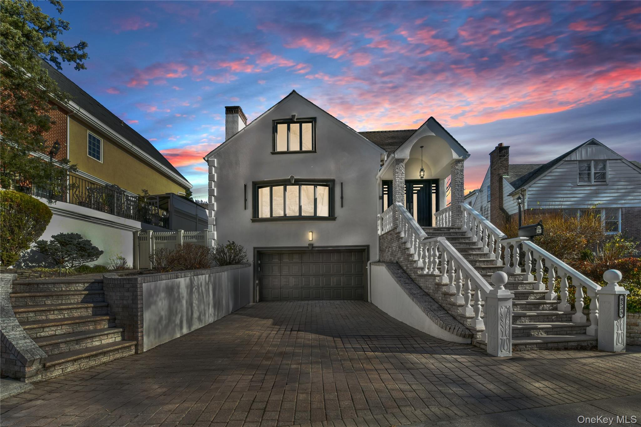 #1 photo, 85-35 Midland Parkway, קווינס Jamaica Estates , NY 11432