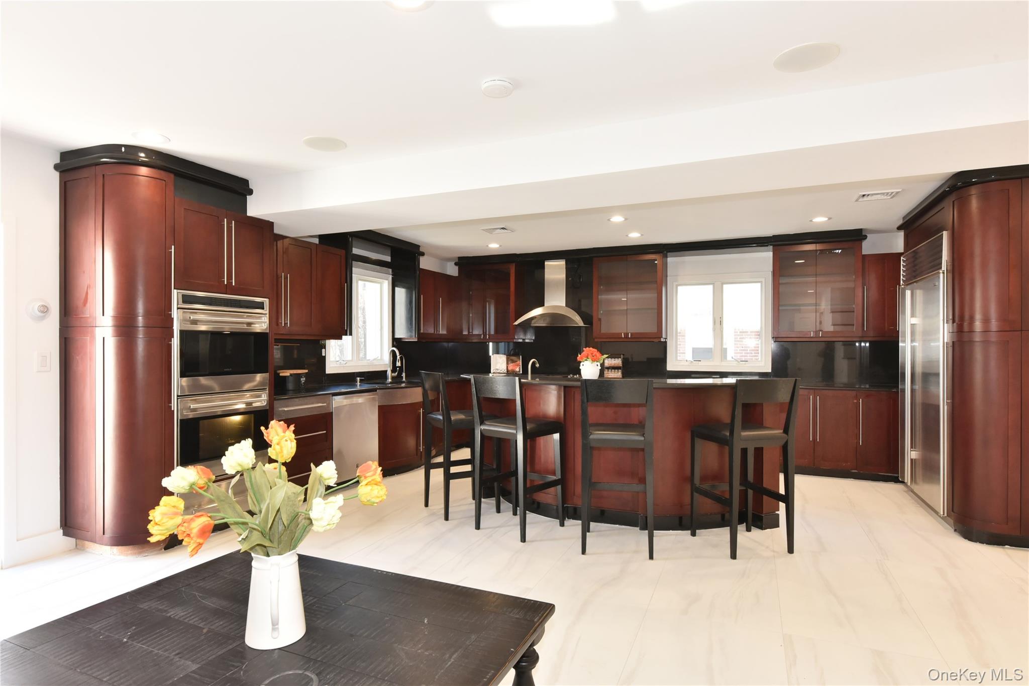 #15 photo, 85-35 Midland Parkway, קווינס Jamaica Estates , NY 11432