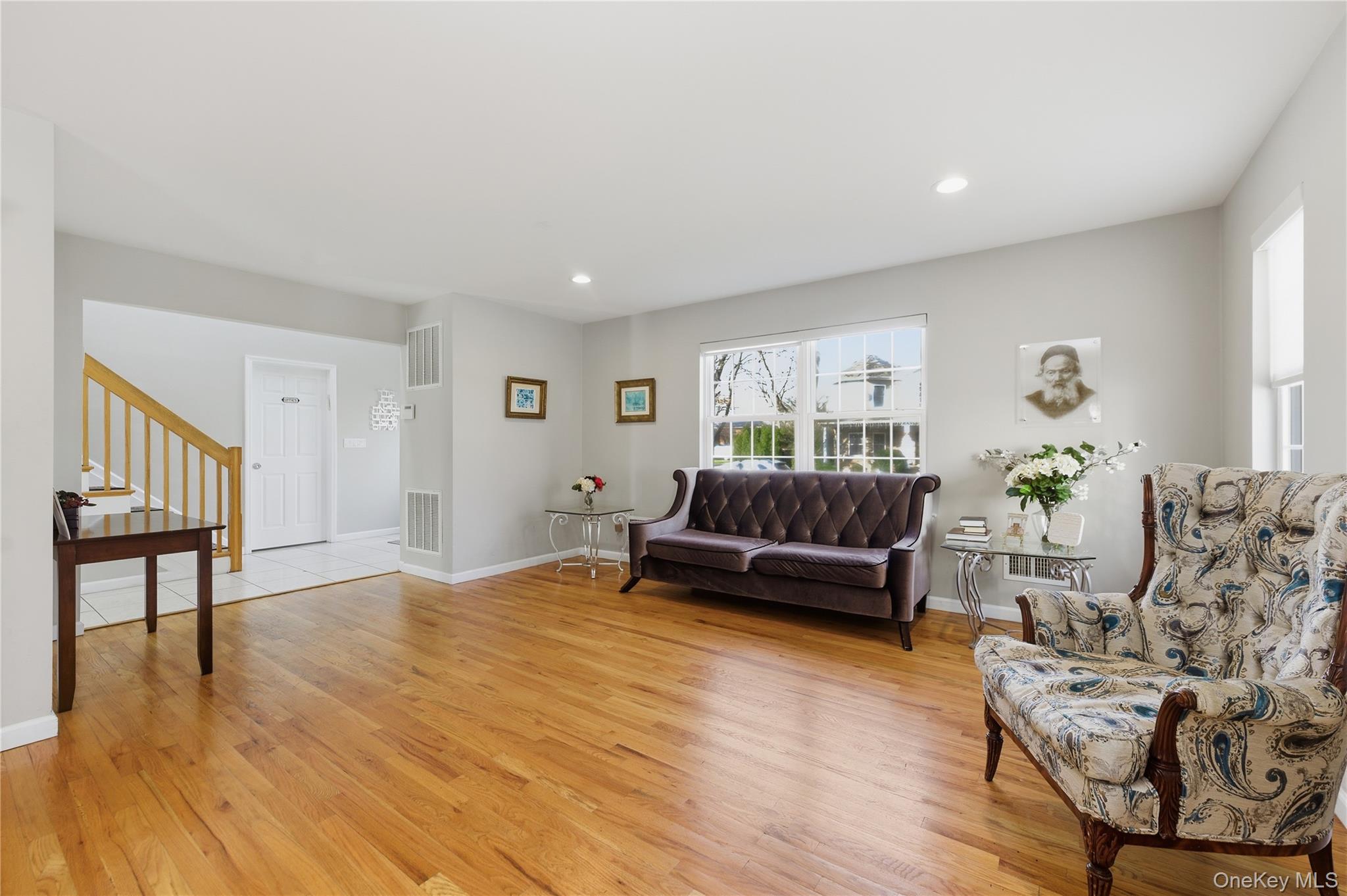#4 photo, 1762 Esposito Court, 長島 East Meadow , NY 11554