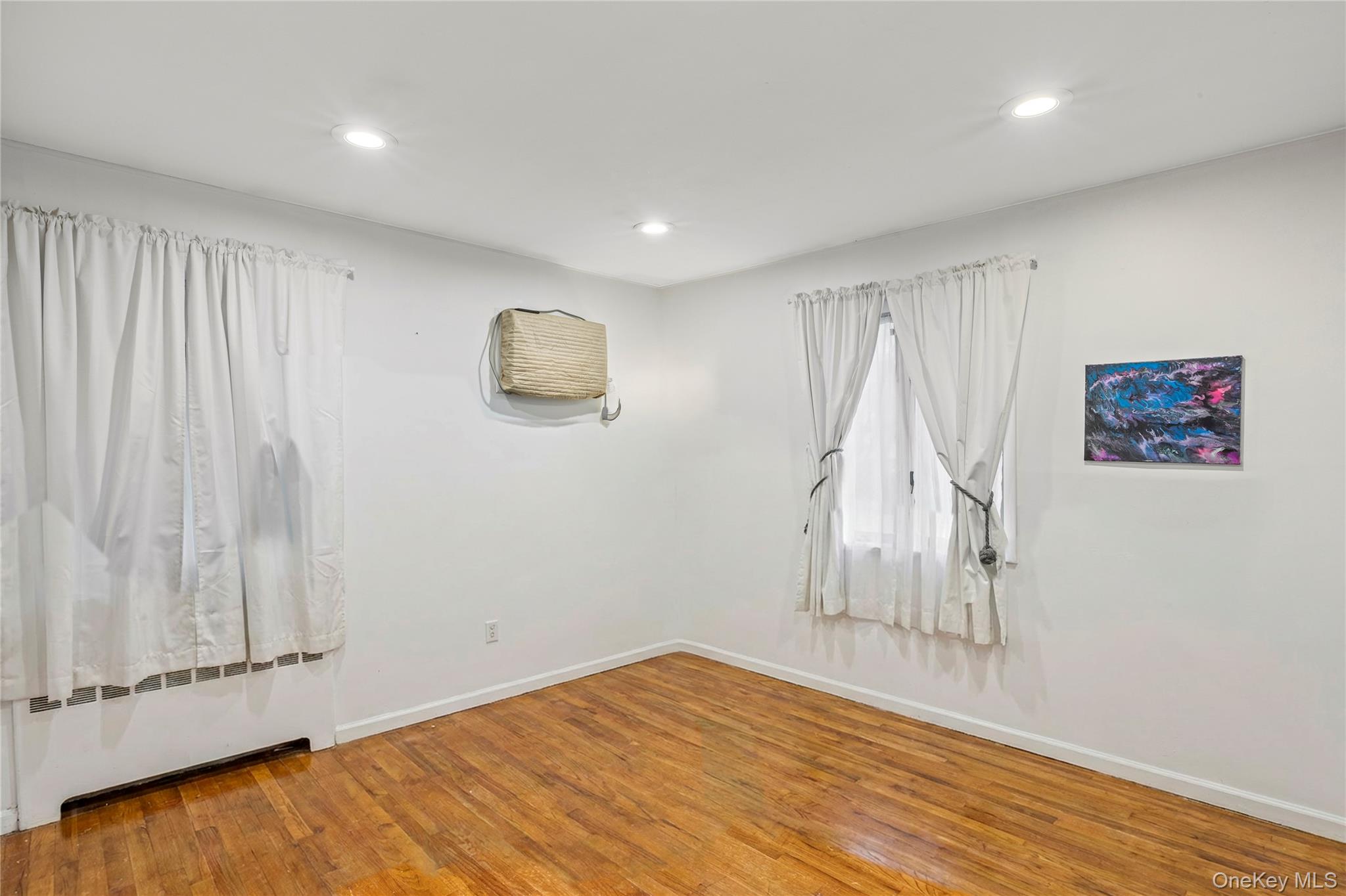 #14 photo, 18 Roxbury Avenue, 長島 Plainview , NY 11803