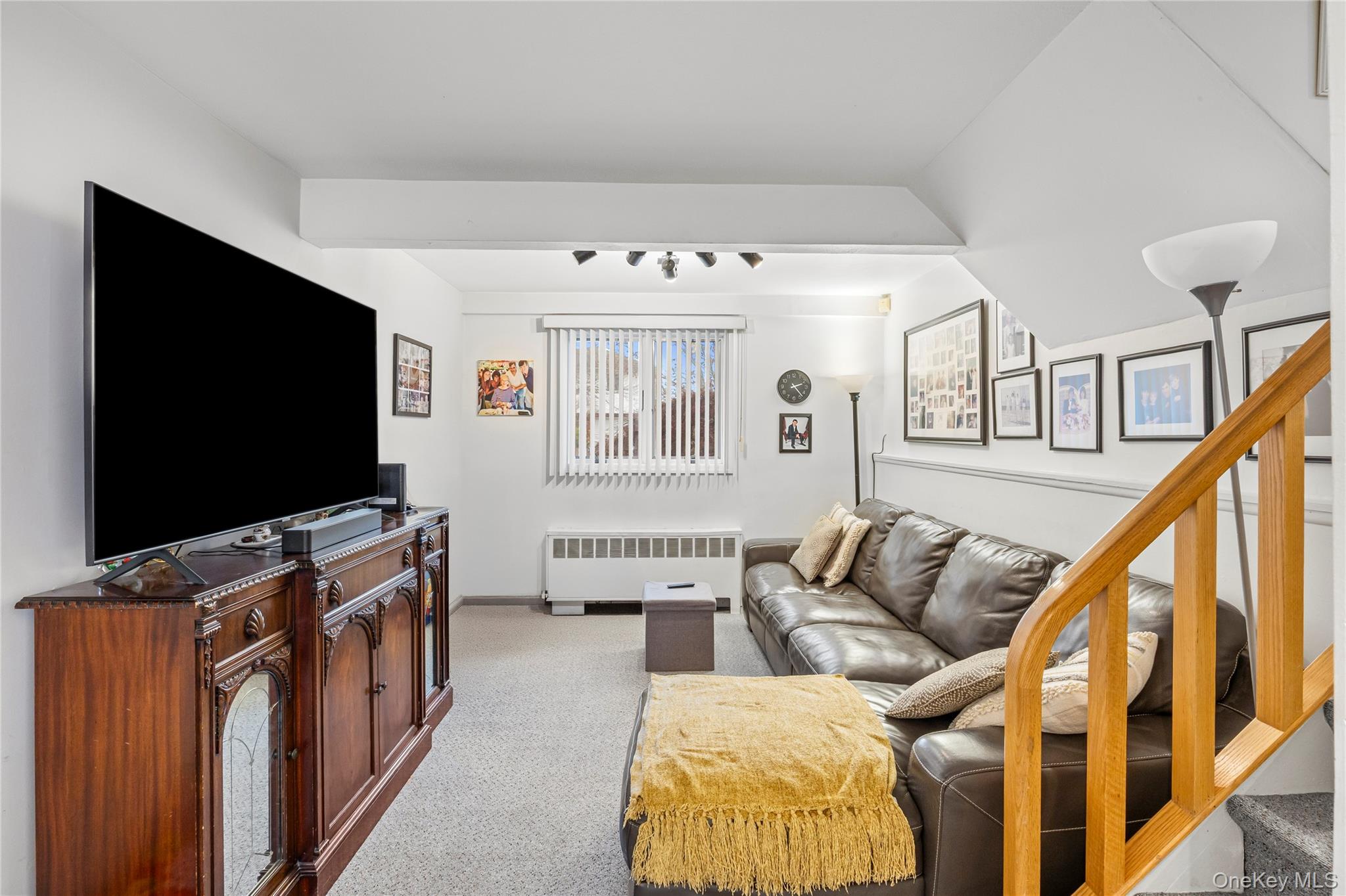 #15 photo, 18 Roxbury Avenue, 長島 Plainview , NY 11803