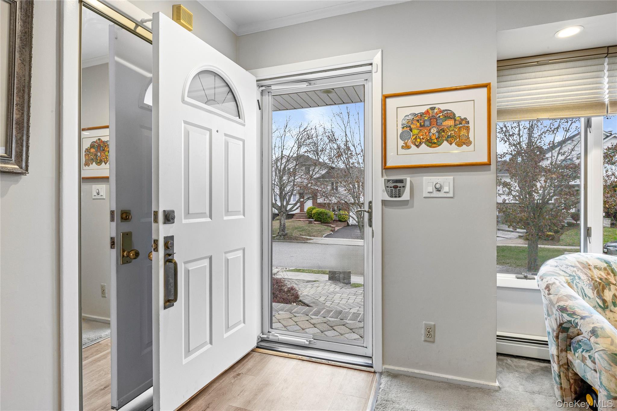 #2 photo, 18 Roxbury Avenue, 長島 Plainview , NY 11803