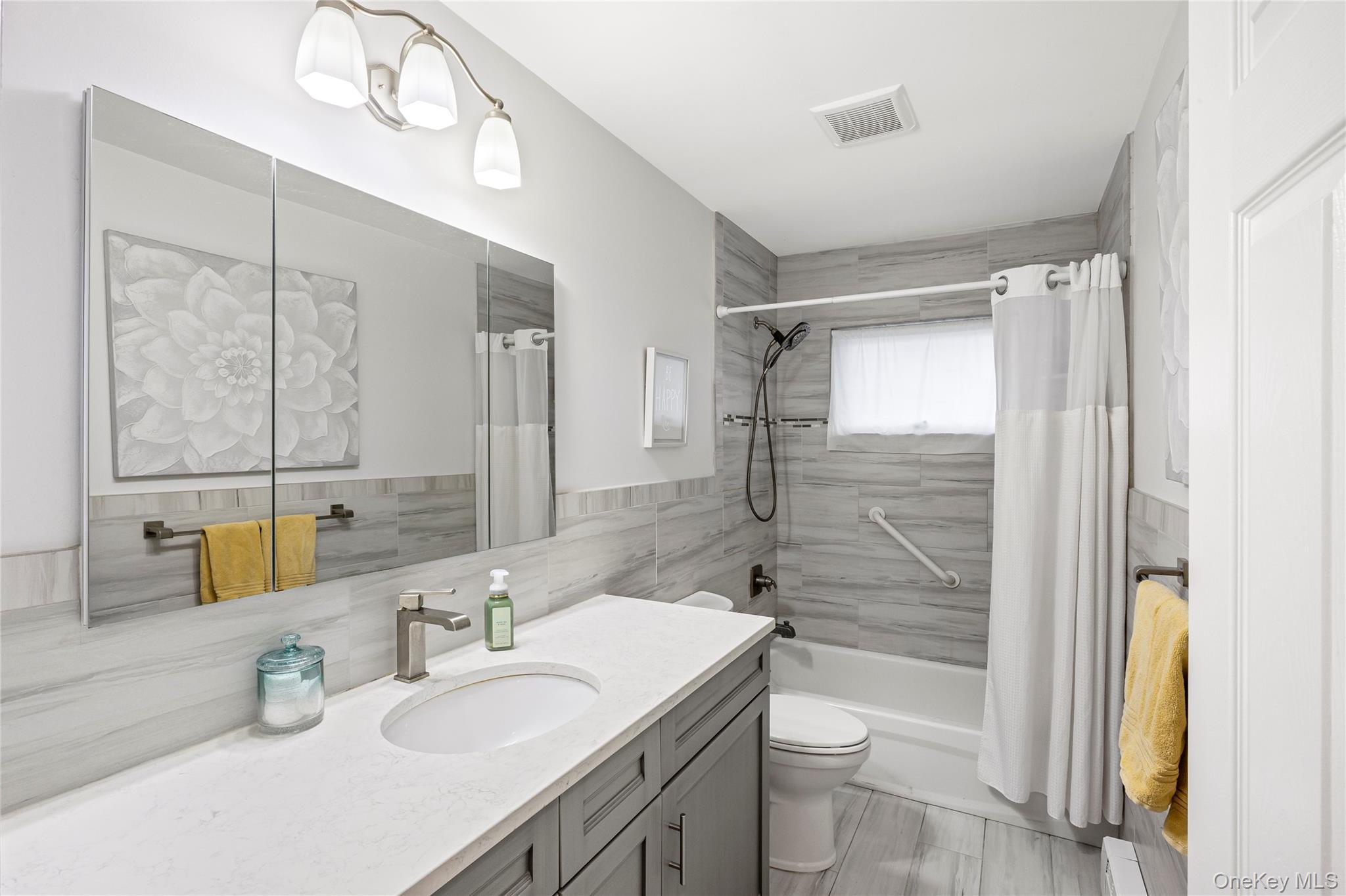 #9 photo, 18 Roxbury Avenue, 長島 Plainview , NY 11803