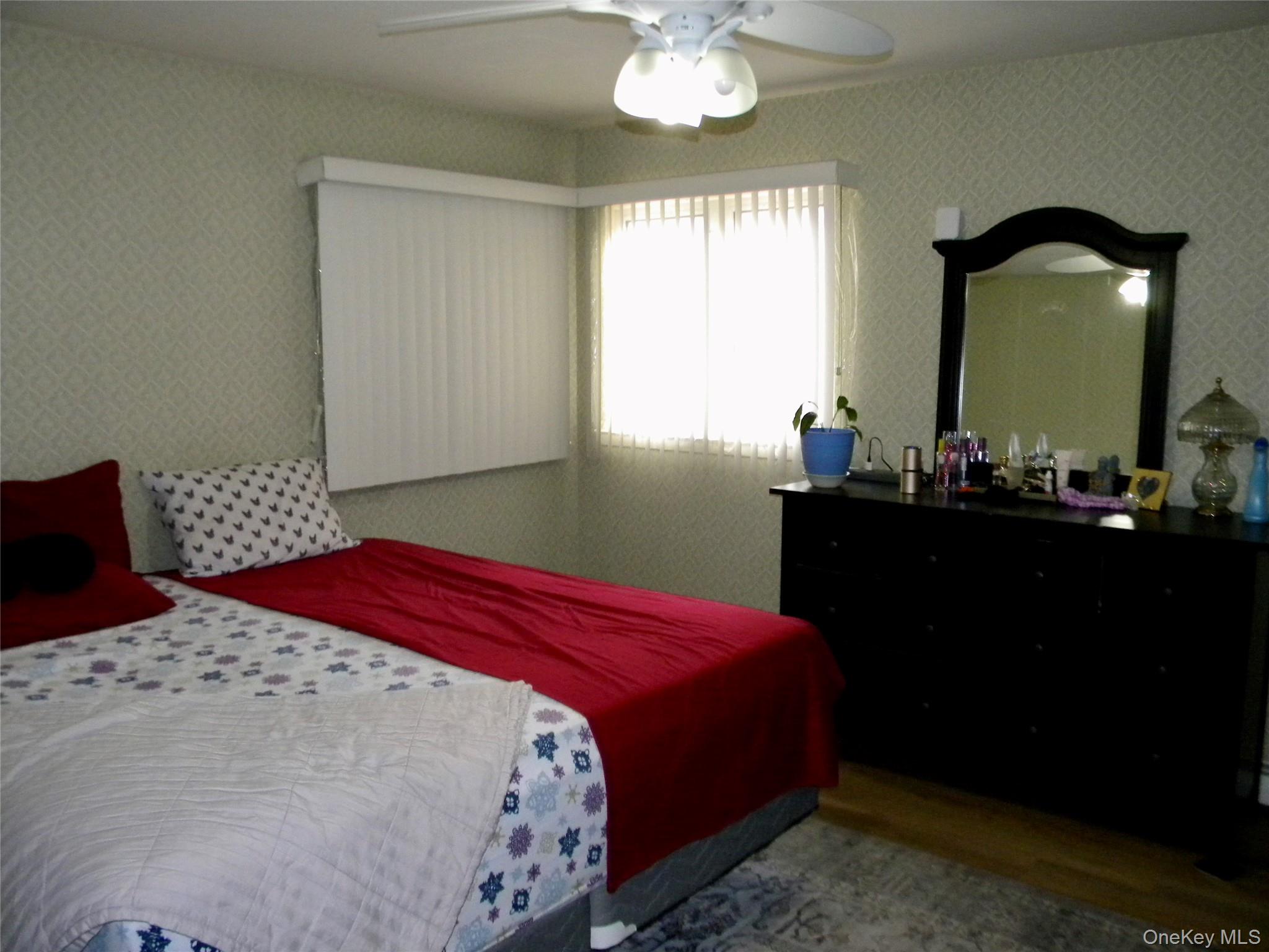 #18 photo, 79 S Evergreen Drive, 东长岛 Selden , NY 11784