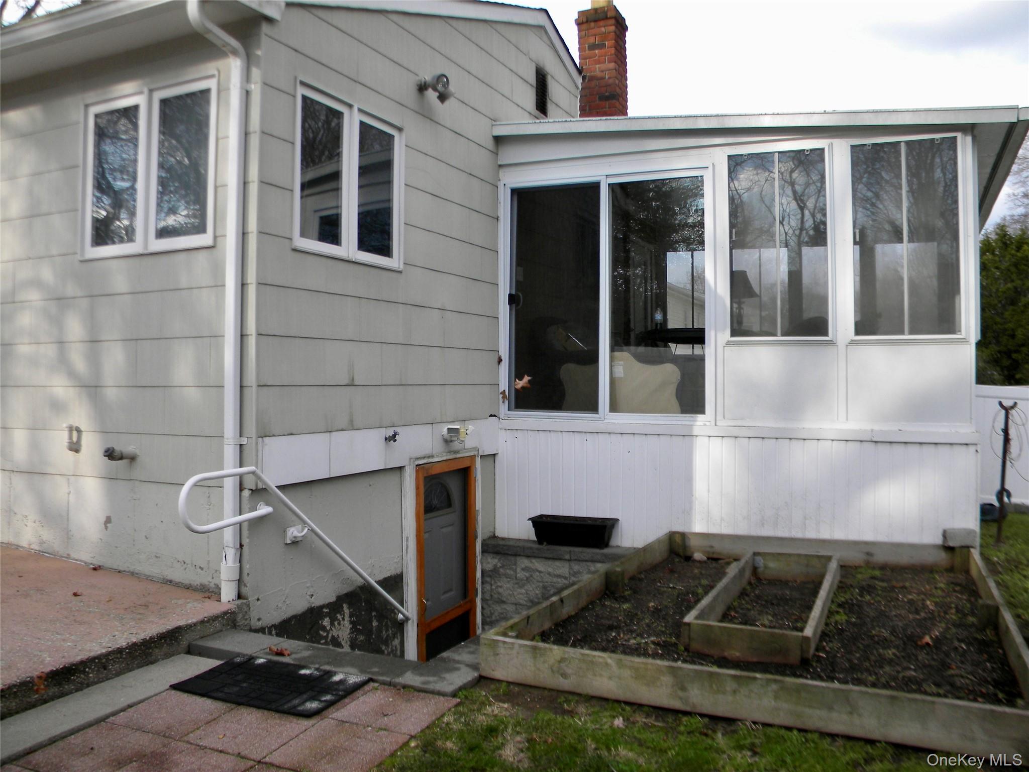 #5 photo, 79 S Evergreen Drive, 东长岛 Selden , NY 11784