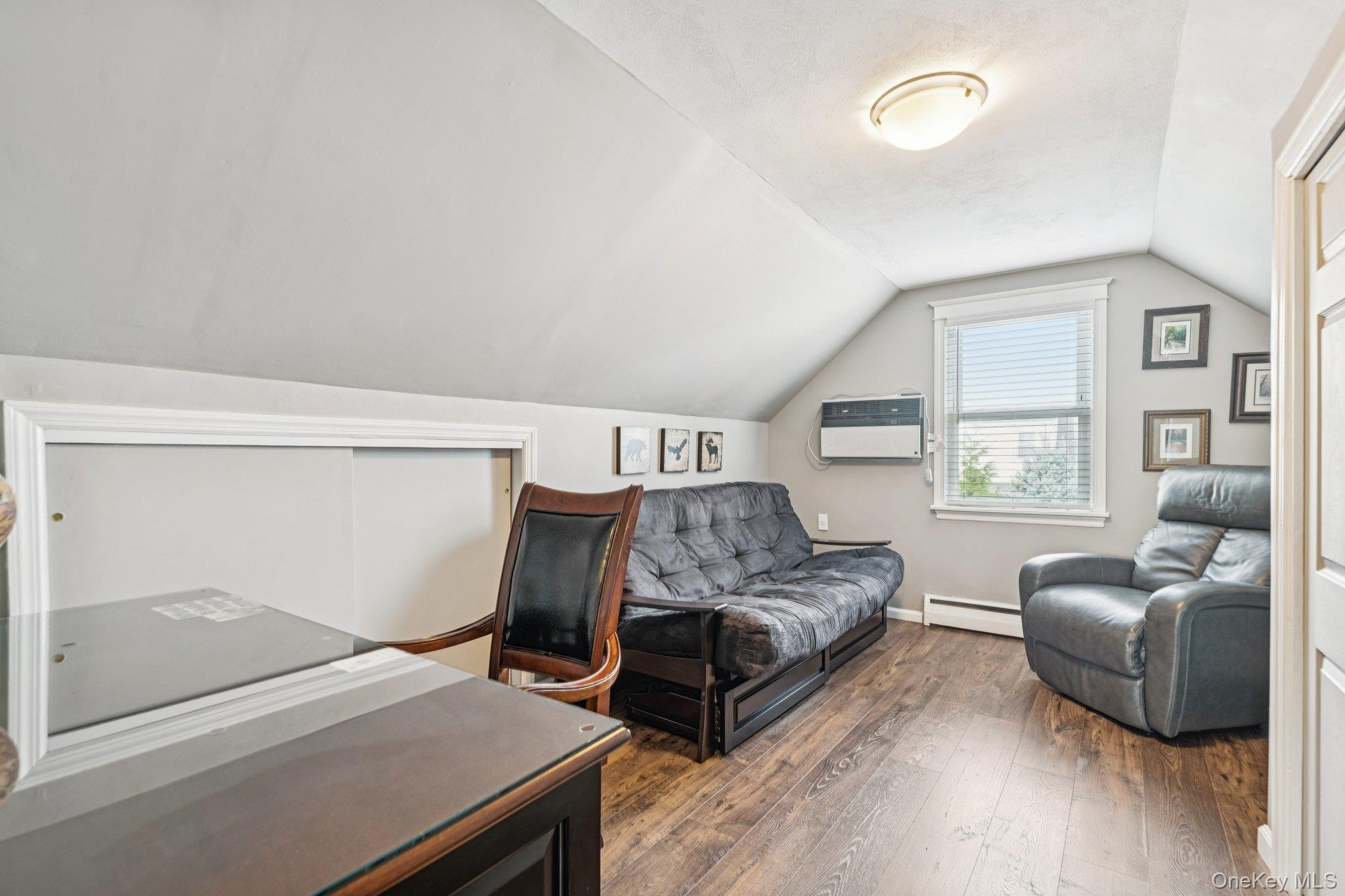 #15 photo, 466 Jefferson Place, 長島 Mineola , NY 11501