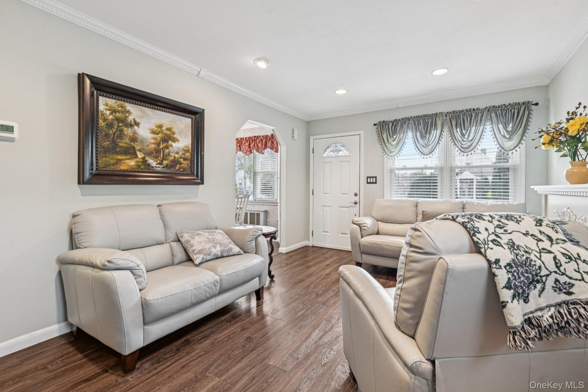 #3 photo, 466 Jefferson Place, 長島 Mineola , NY 11501