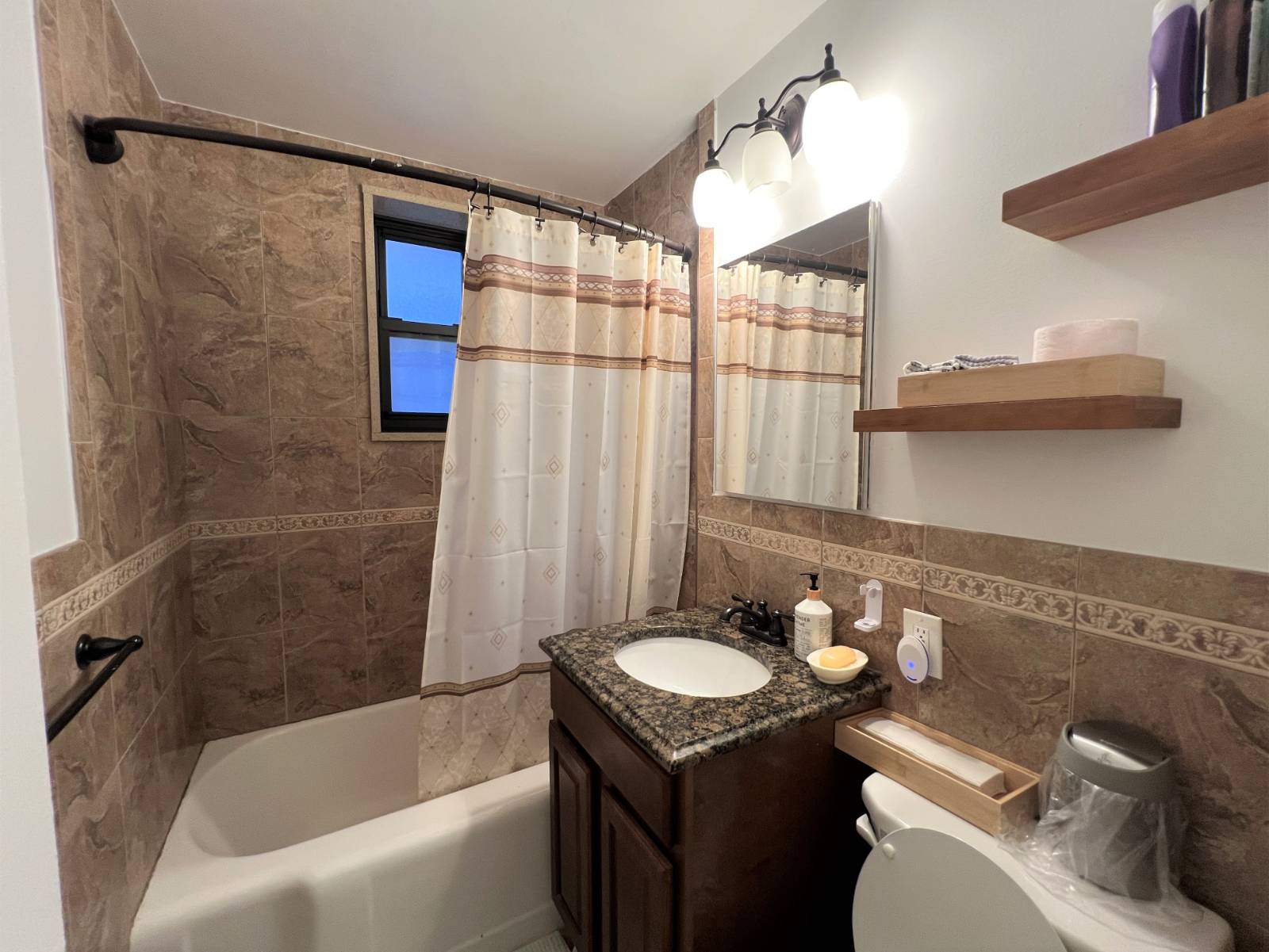 #9 photo, 211-06 75th Avenue, #4 G, 皇后區 貝塞 Bayside , NY 11364