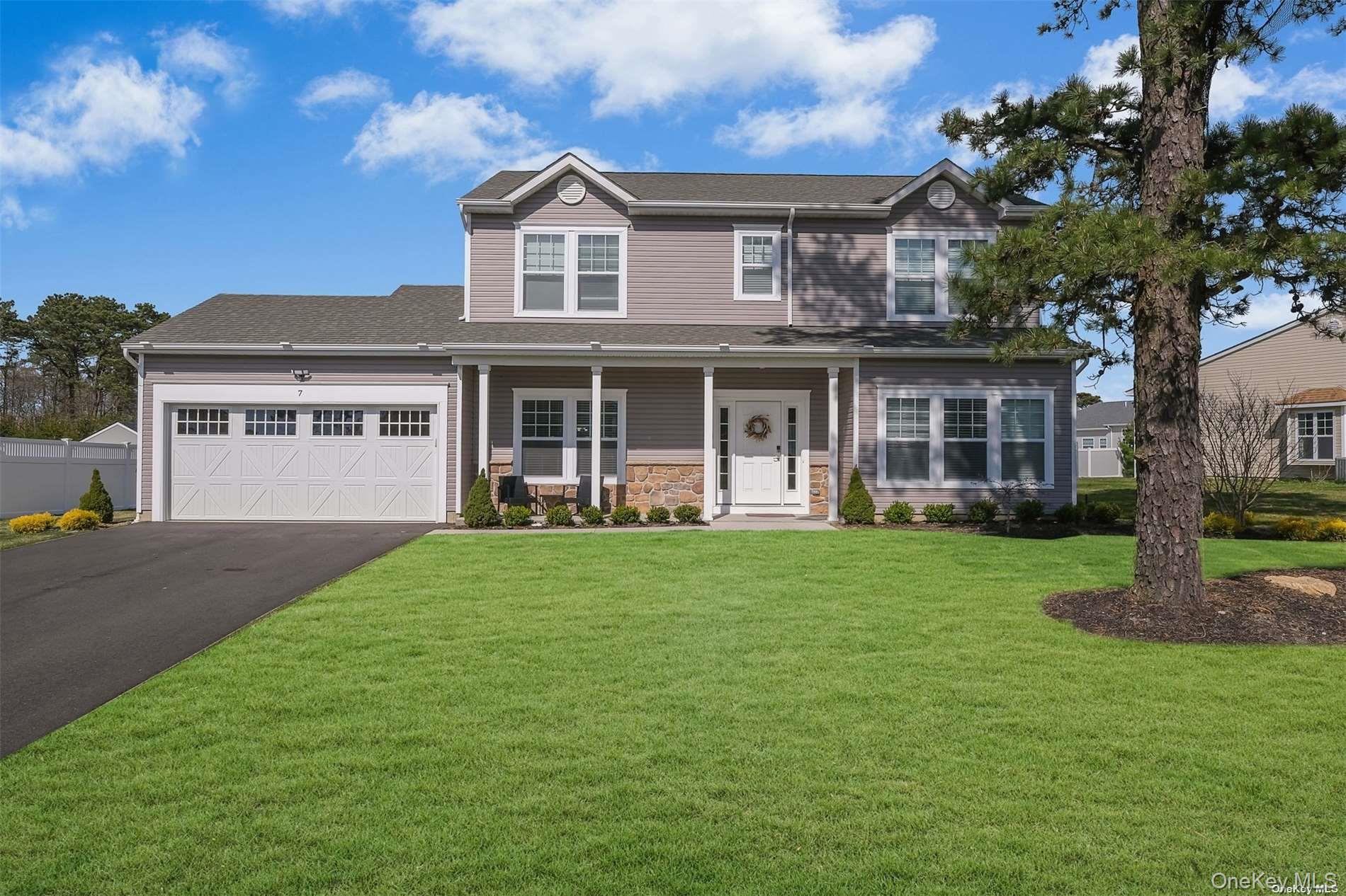 #1 photo, 7 Pondview Circle, Shirley , NY 11967