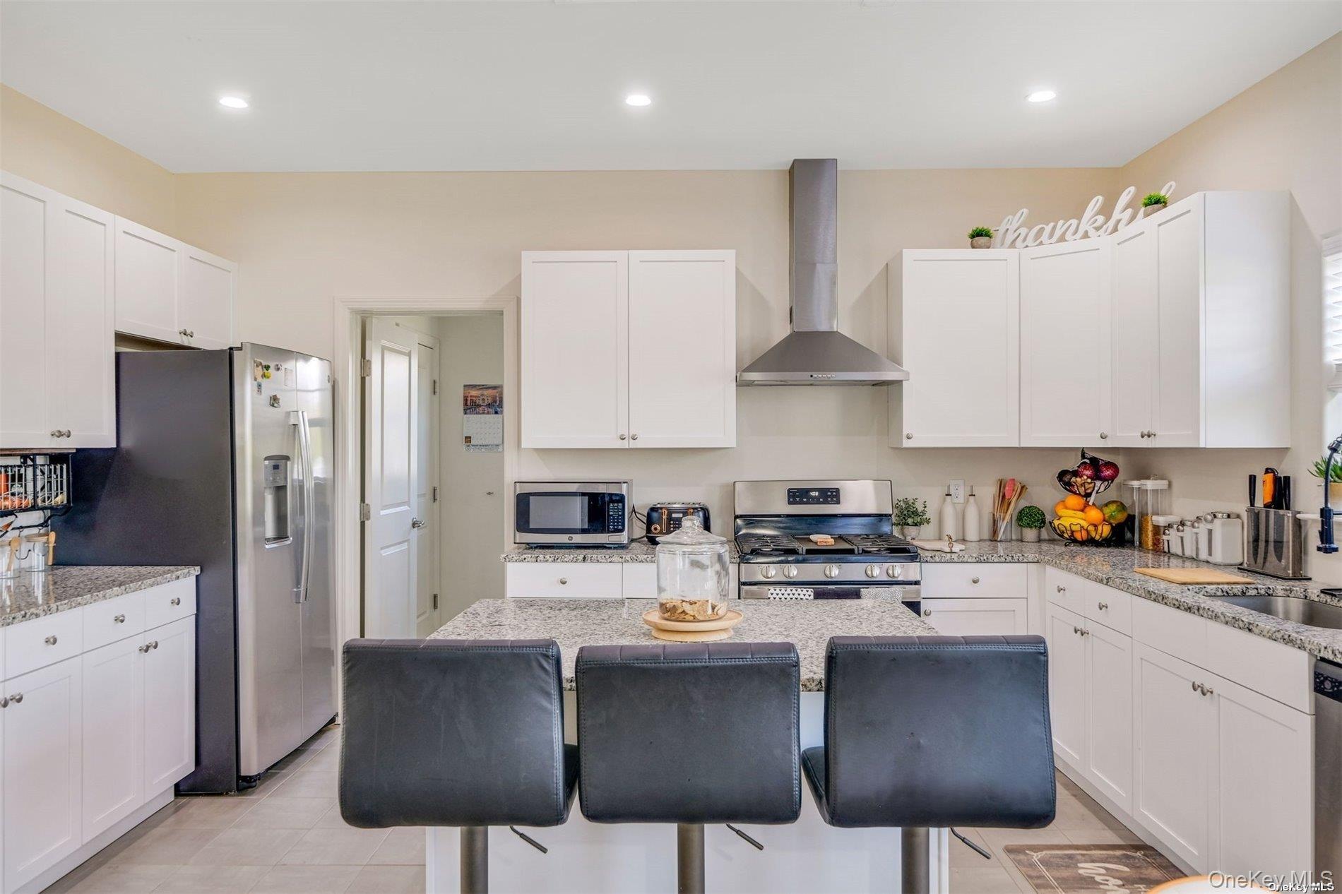 #16 photo, 7 Pondview Circle, Shirley , NY 11967