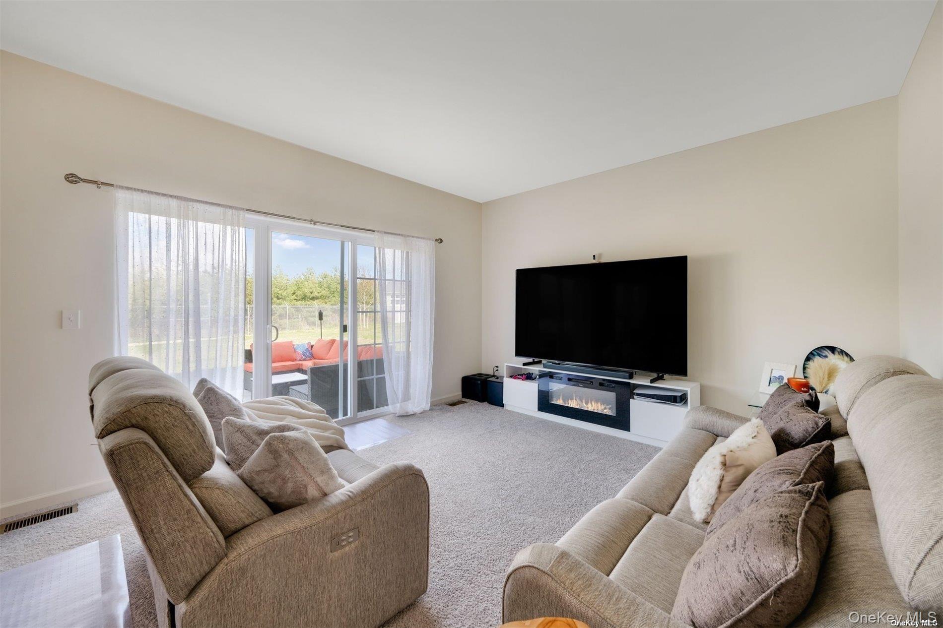 #22 photo, 7 Pondview Circle, Shirley , NY 11967