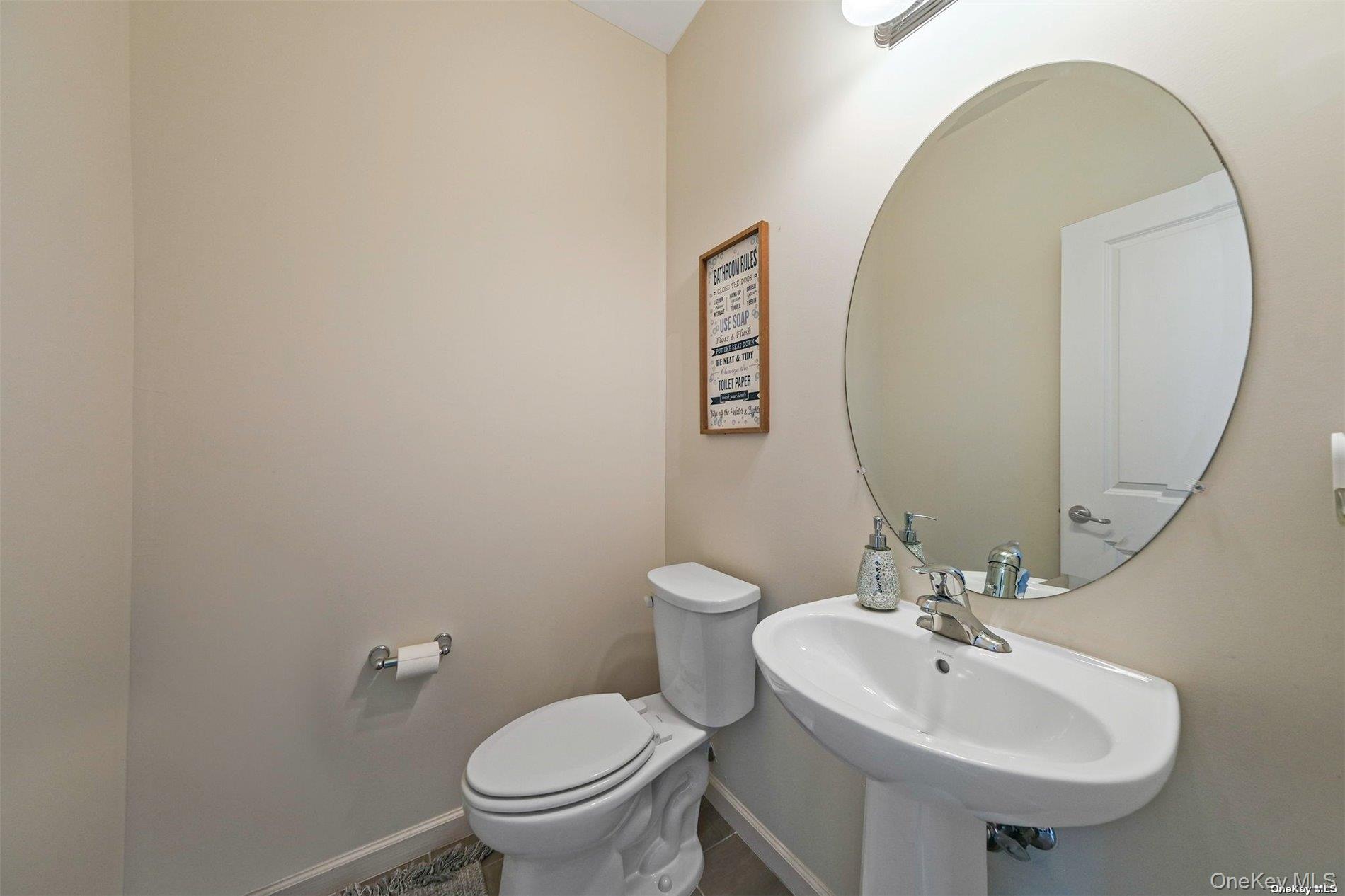 #24 photo, 7 Pondview Circle, Shirley , NY 11967