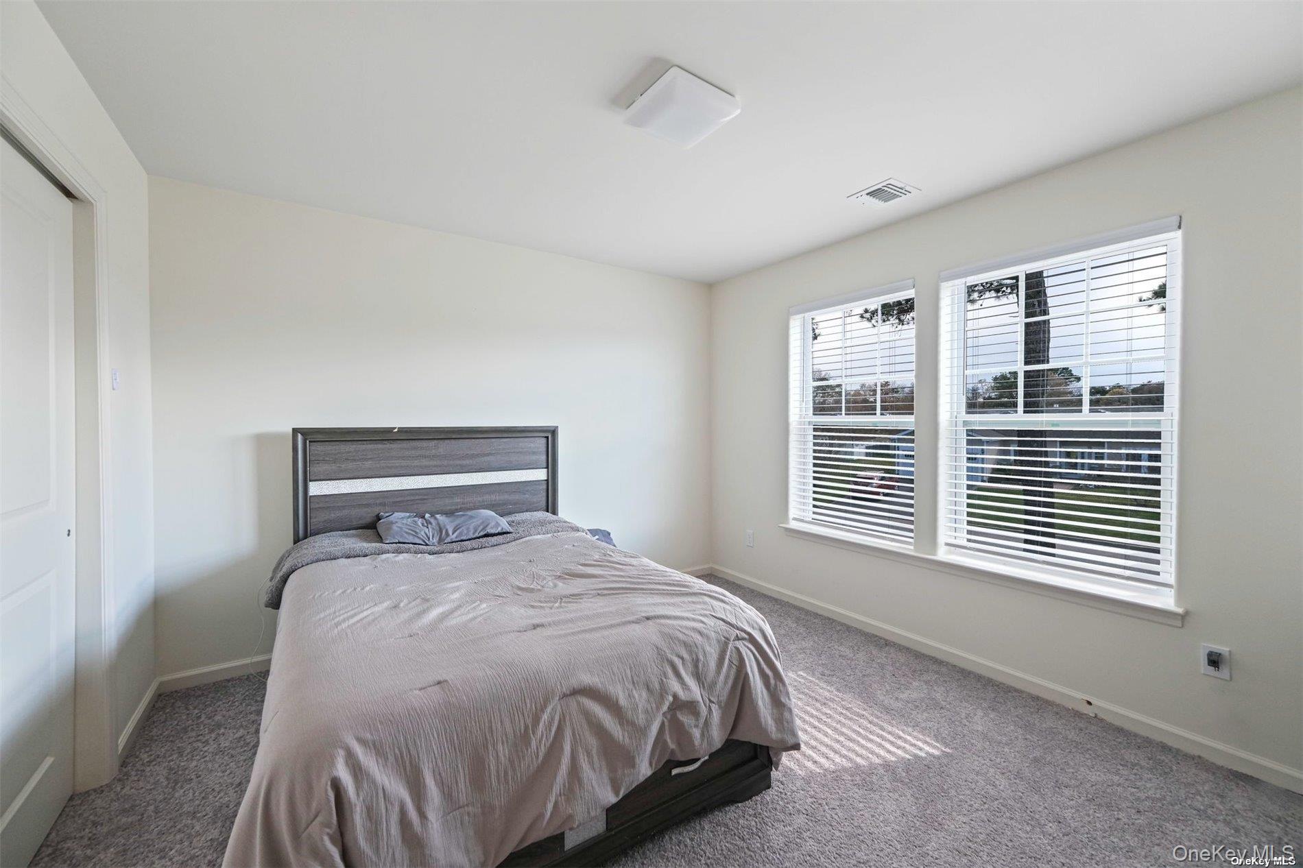 #32 photo, 7 Pondview Circle, Shirley , NY 11967