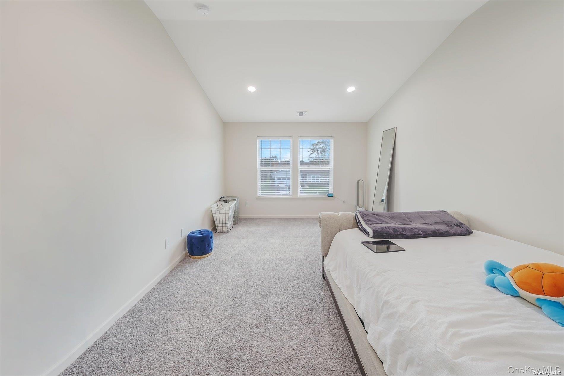 #36 photo, 7 Pondview Circle, Shirley , NY 11967