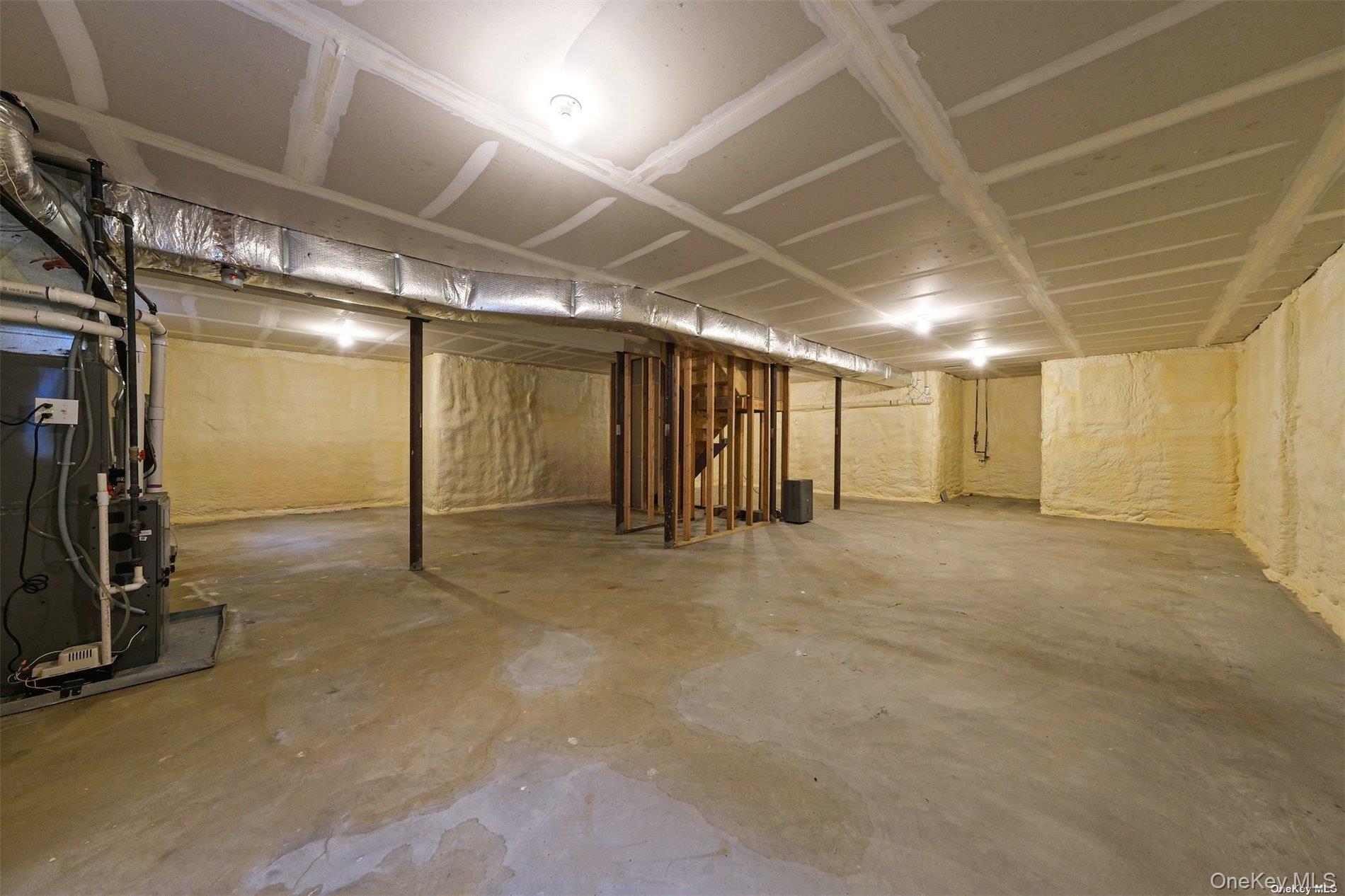 #38 photo, 7 Pondview Circle, Shirley , NY 11967