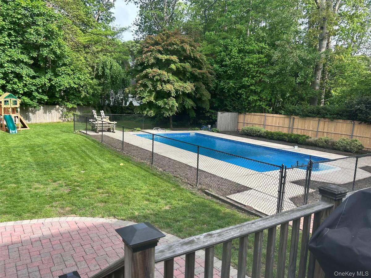 #28 photo, 23 John Street, সাফোক কাউন্টি Shoreham , NY 11786