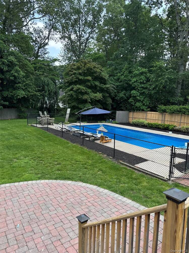 #29 photo, 23 John Street, সাফোক কাউন্টি Shoreham , NY 11786