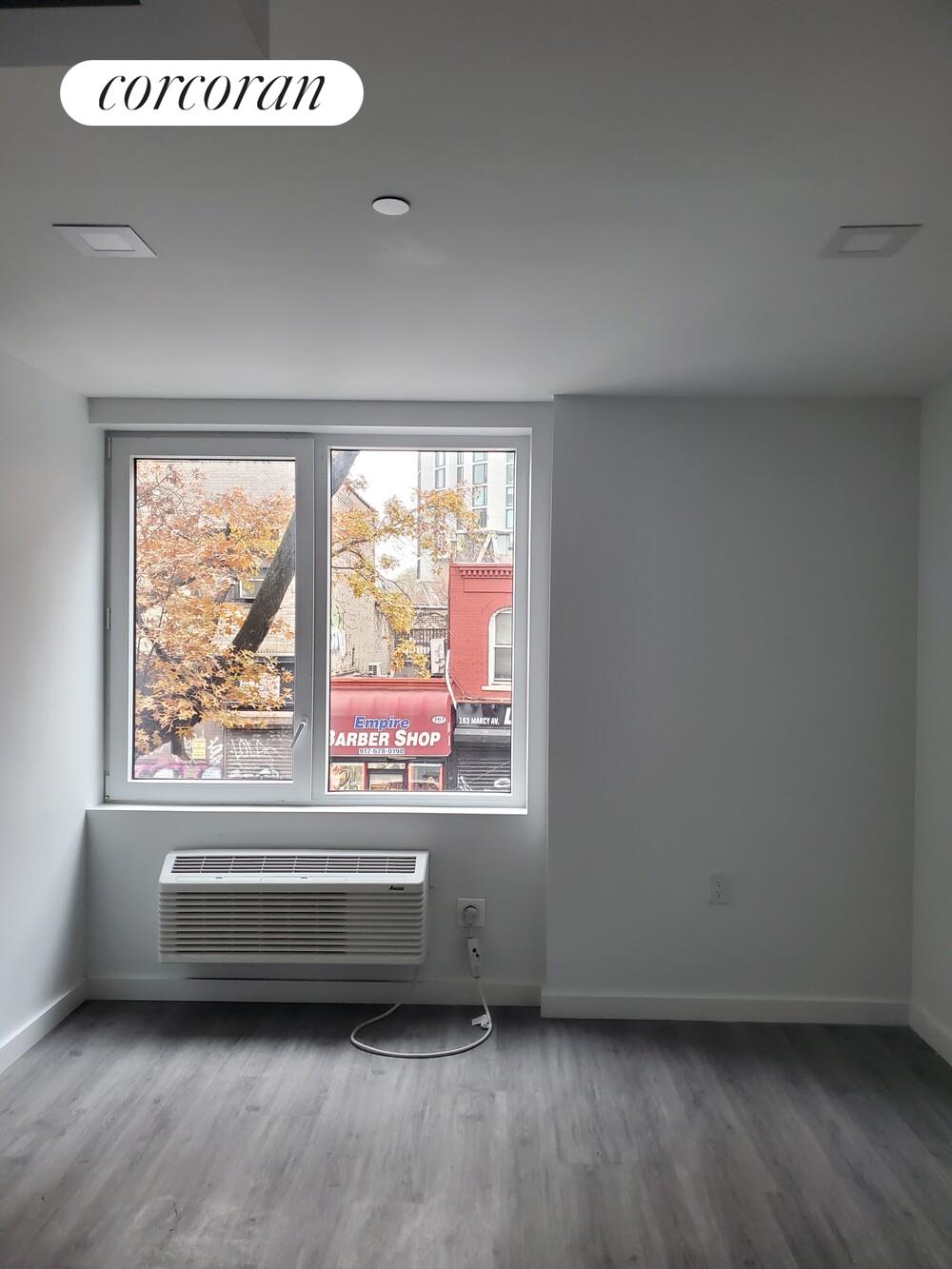 #4 photo, Brooklyn, Williamsburg , NY 11211