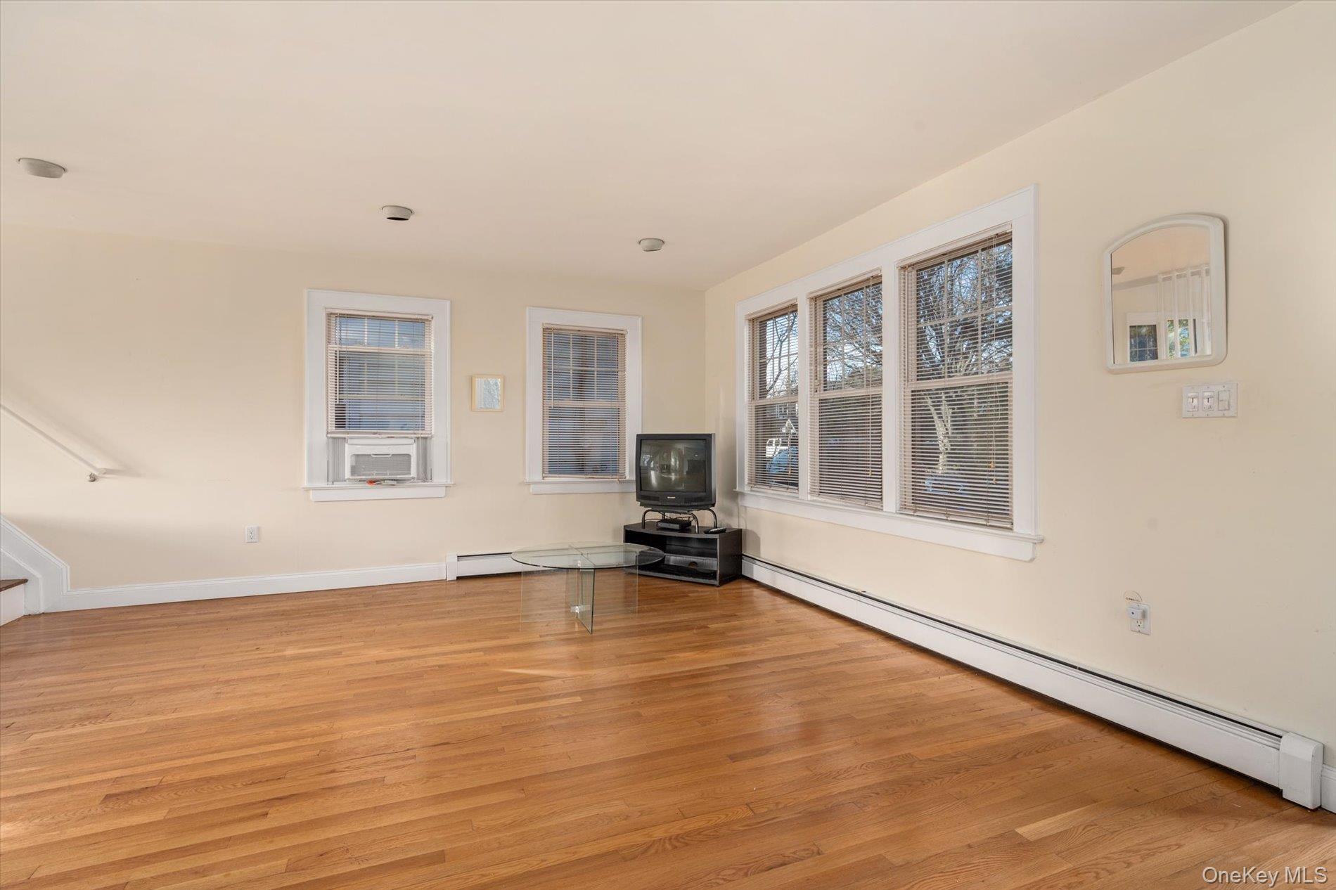 #6 photo, 68 Stuart Avenue, Amityville , NY 11701