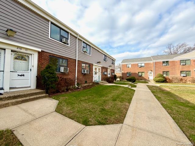 #17 photo, 216-11 73, Bayside , NY 11364