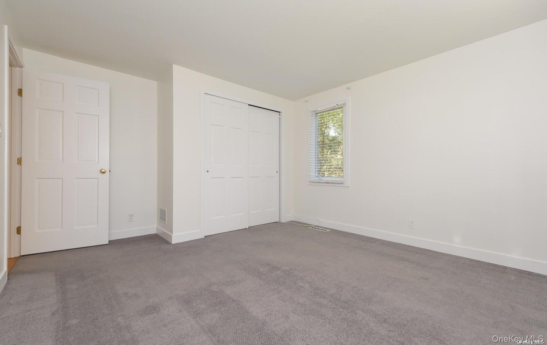 #8 photo, 1 Pine Point, 東長島 Lloyd Harbor , NY 11743