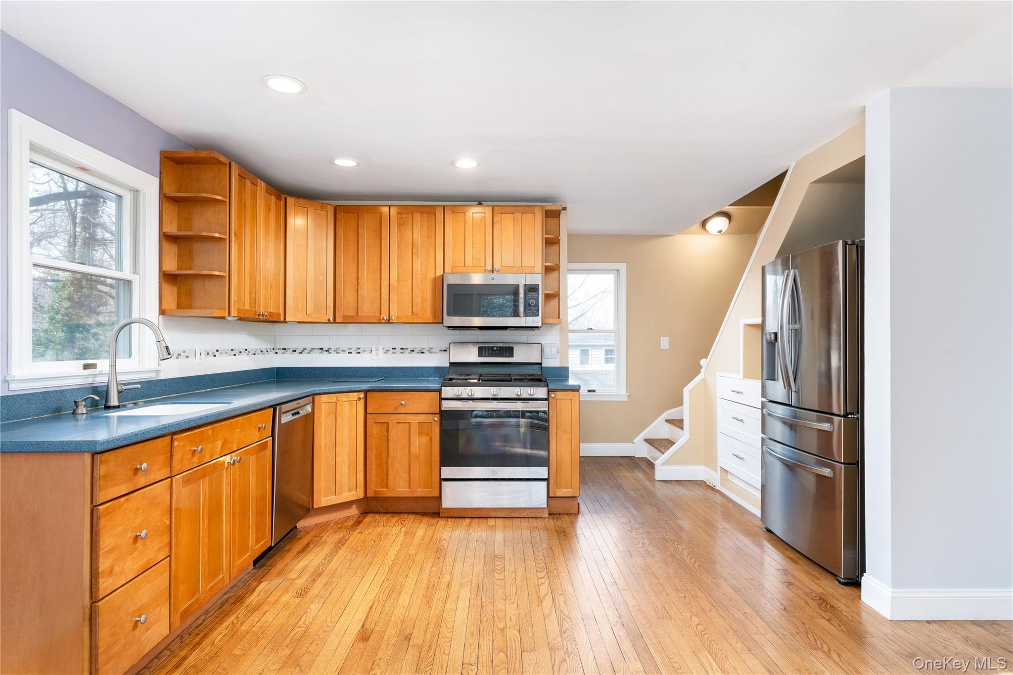 #5 photo, 306 Liberty Avenue, Port Jefferson , NY 11777