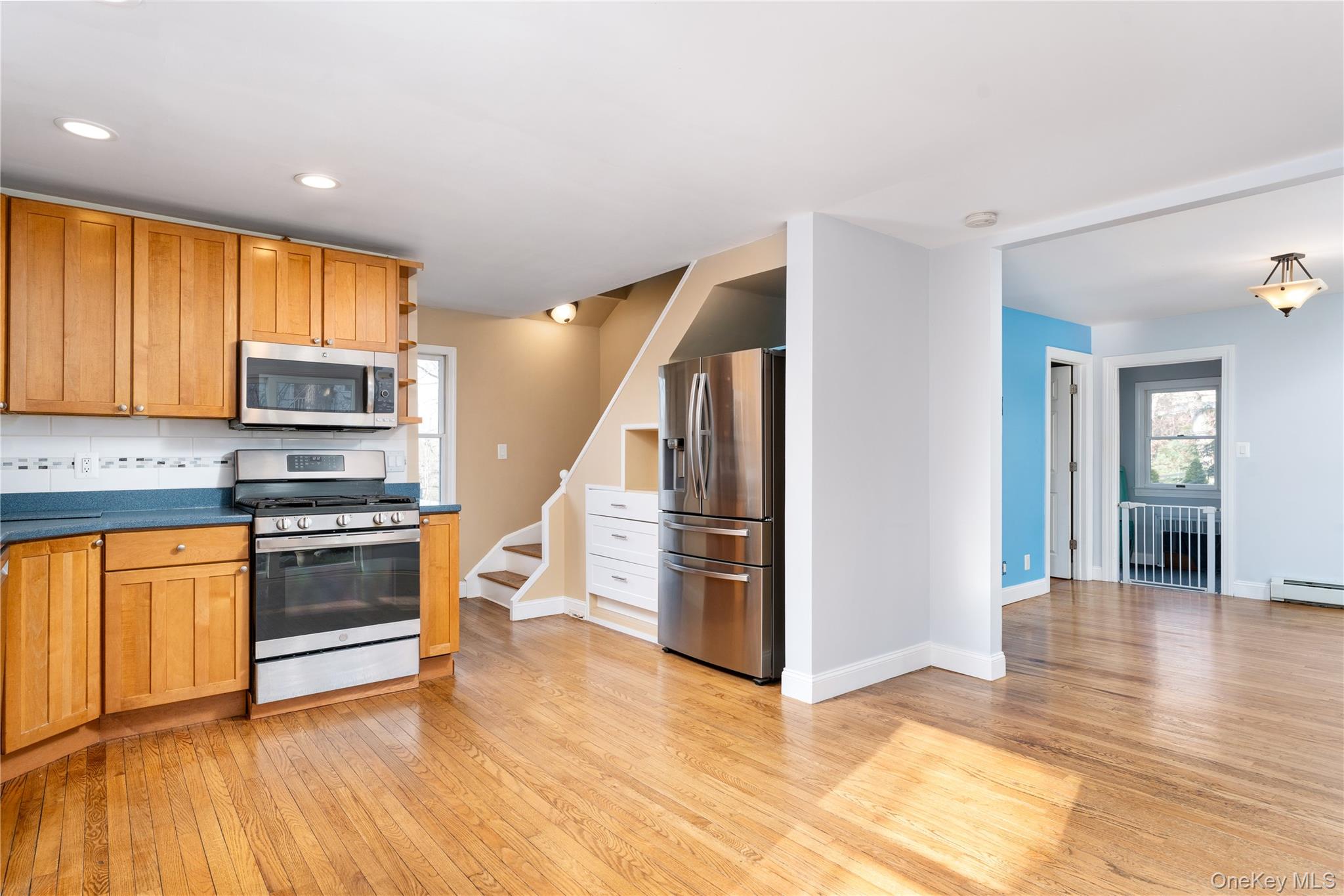 #6 photo, 306 Liberty Avenue, Port Jefferson , NY 11777