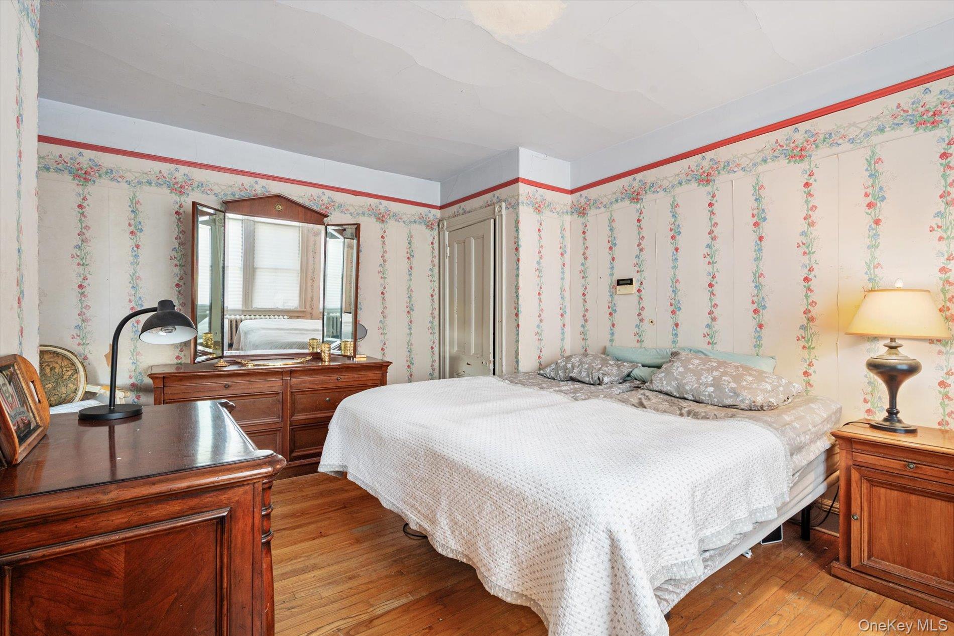 #14 photo, 183 Oldfield Avenue, Amityville , NY 11701