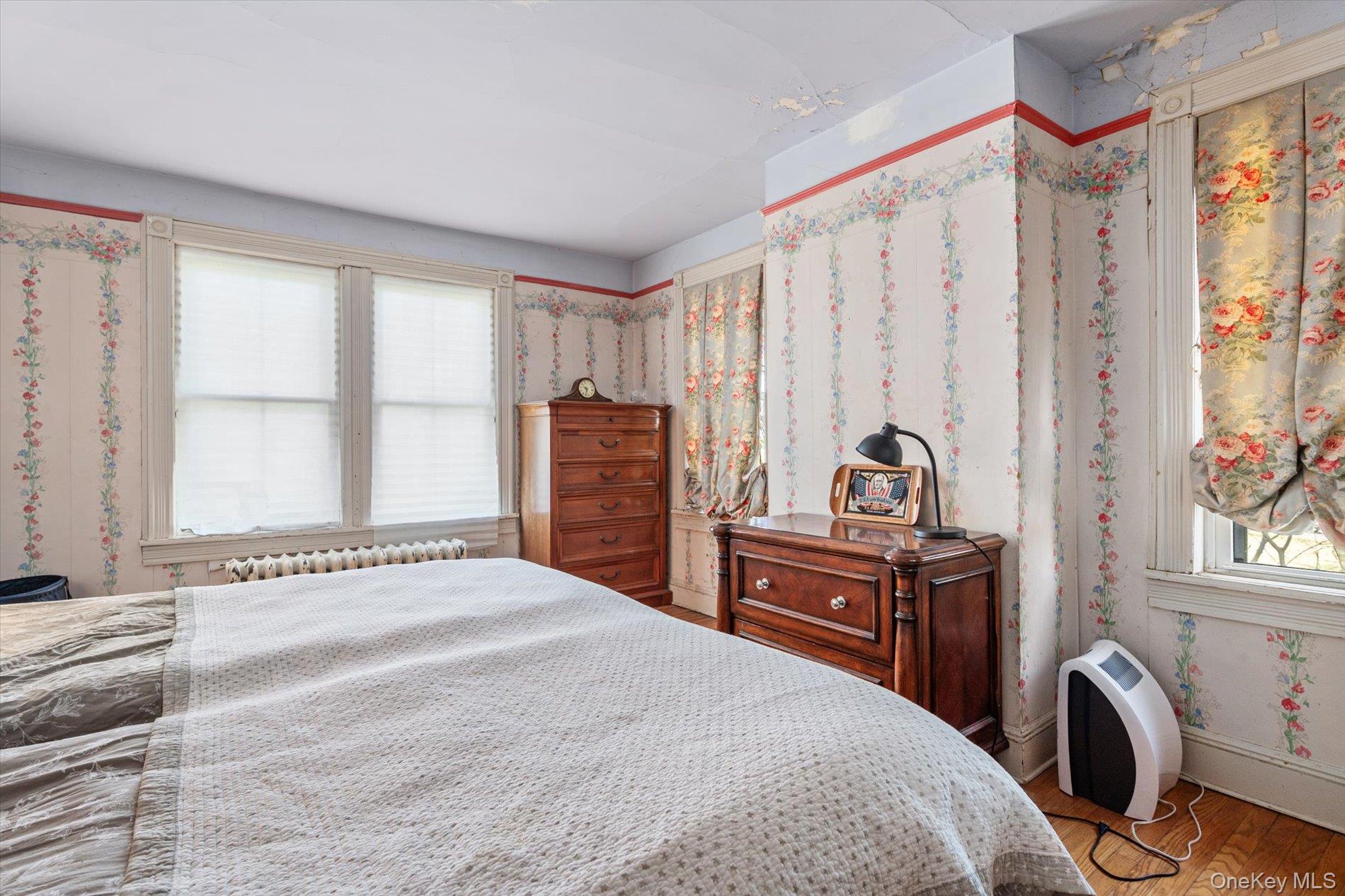 #15 photo, 183 Oldfield Avenue, Amityville , NY 11701