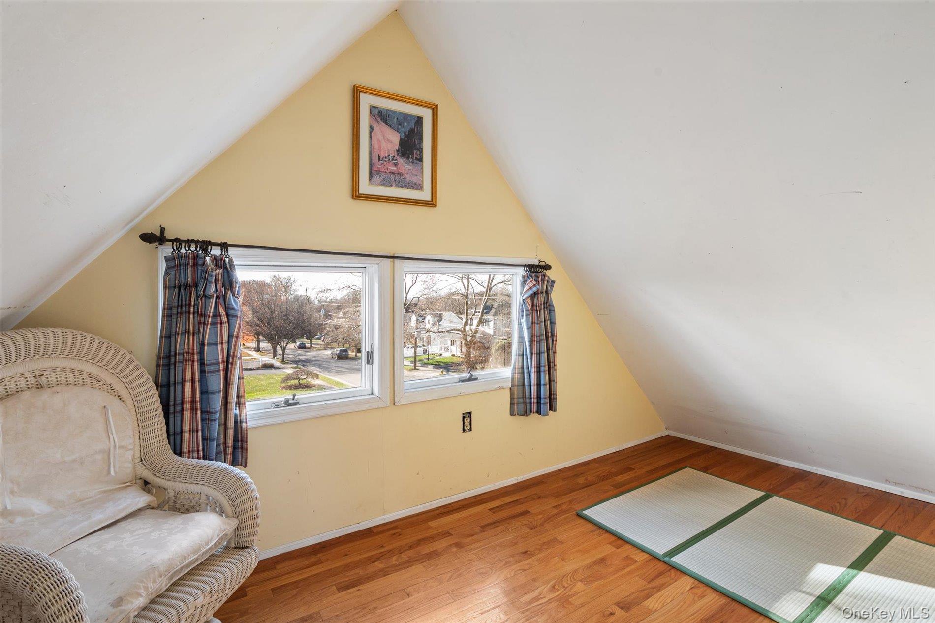 #19 photo, 183 Oldfield Avenue, Amityville , NY 11701