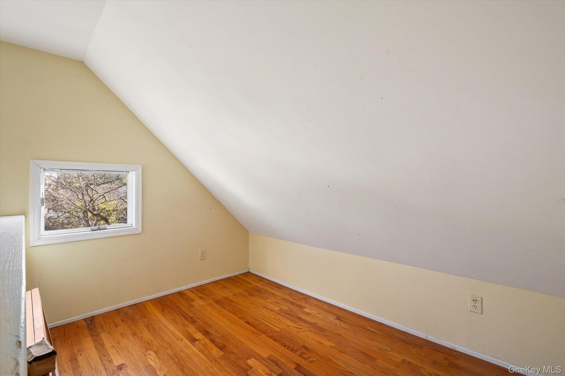 #20 photo, 183 Oldfield Avenue, Amityville , NY 11701