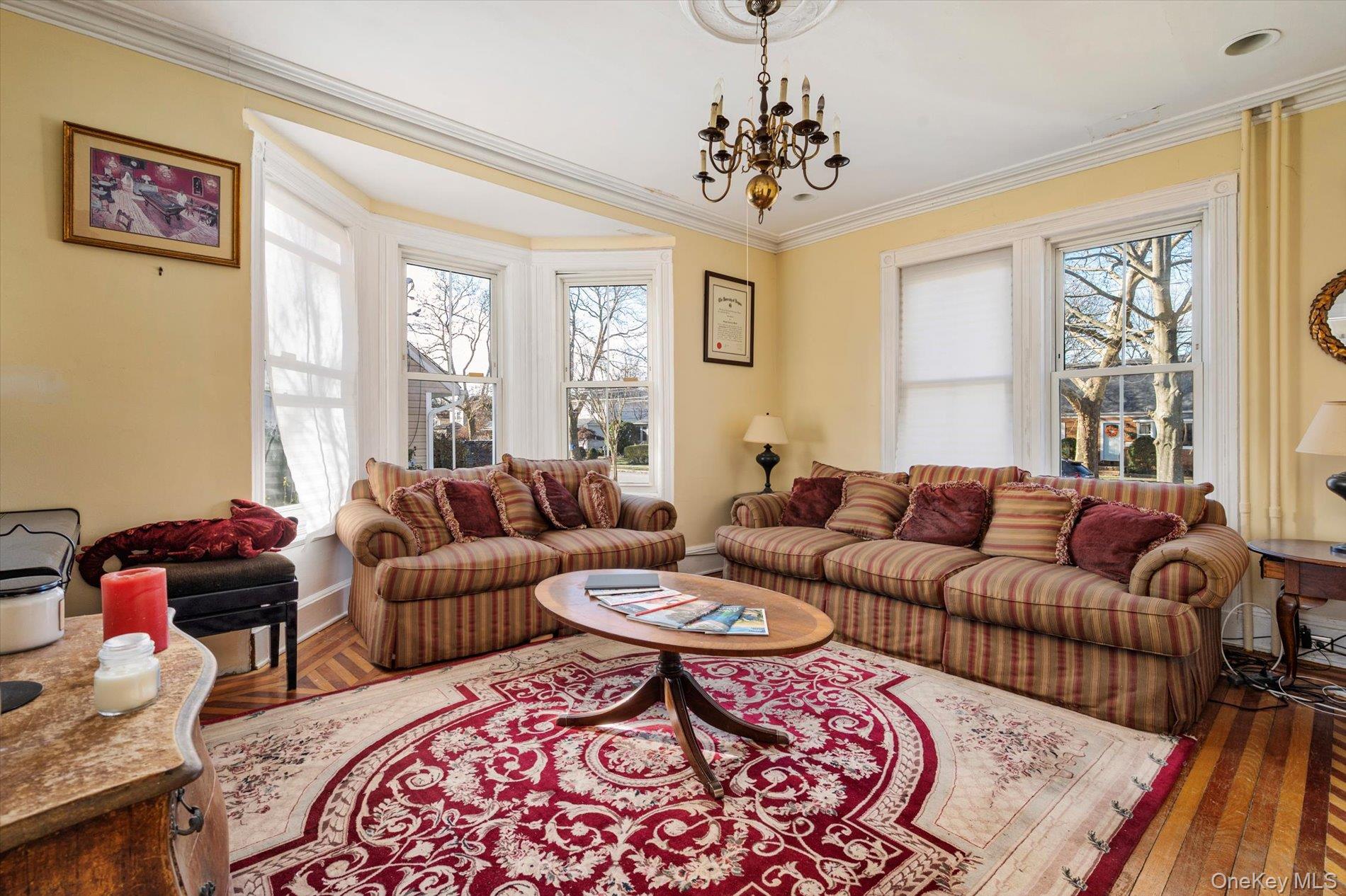 #4 photo, 183 Oldfield Avenue, Amityville , NY 11701