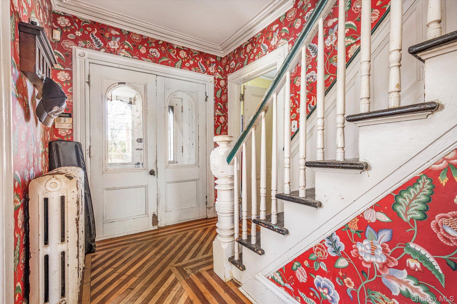 #5 photo, 183 Oldfield Avenue, Amityville , NY 11701