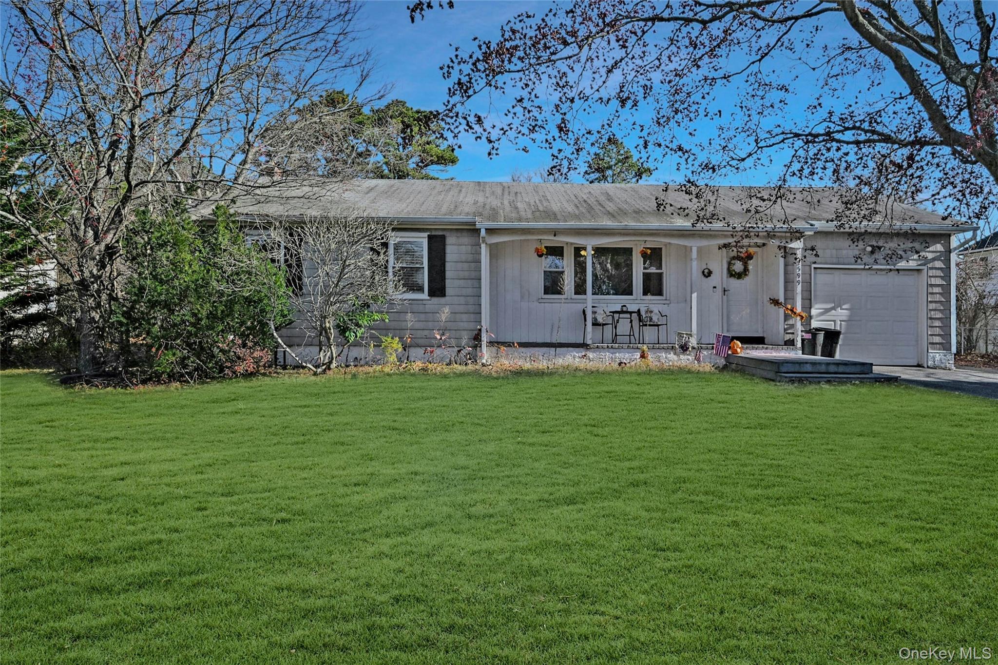 #1 photo, 1599 Feureisen Avenue, Bohemia , NY 11716