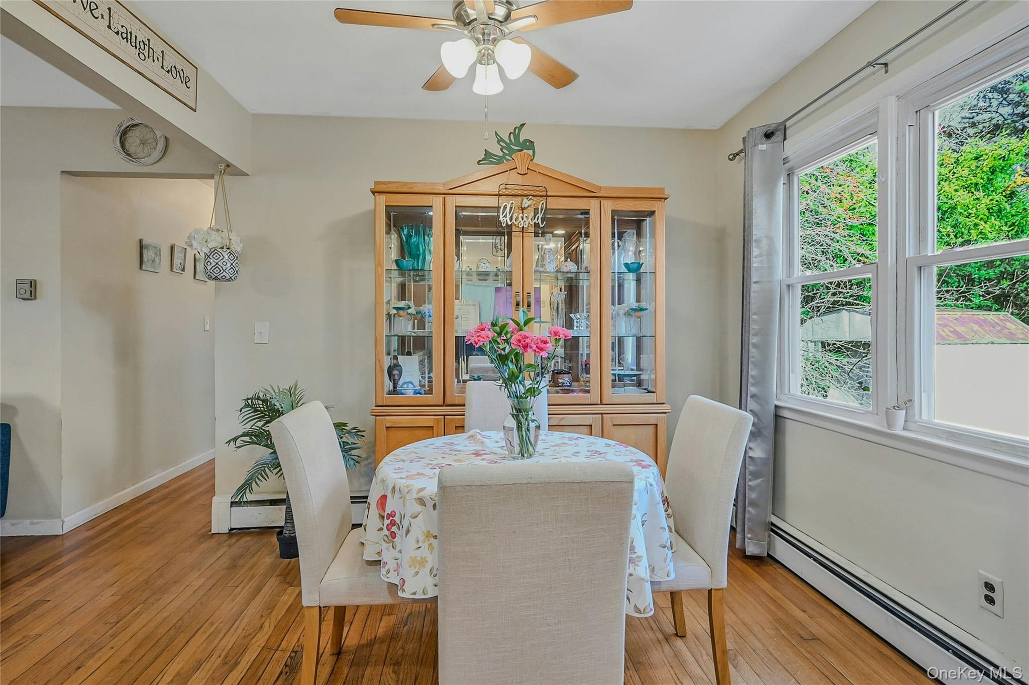 #8 photo, 1599 Feureisen Avenue, Bohemia , NY 11716