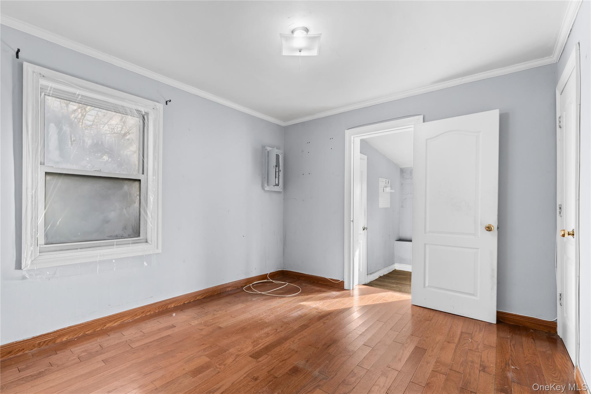 #12 photo, 236 E Market Street, מחוז נסאו Long Beach , NY 11561