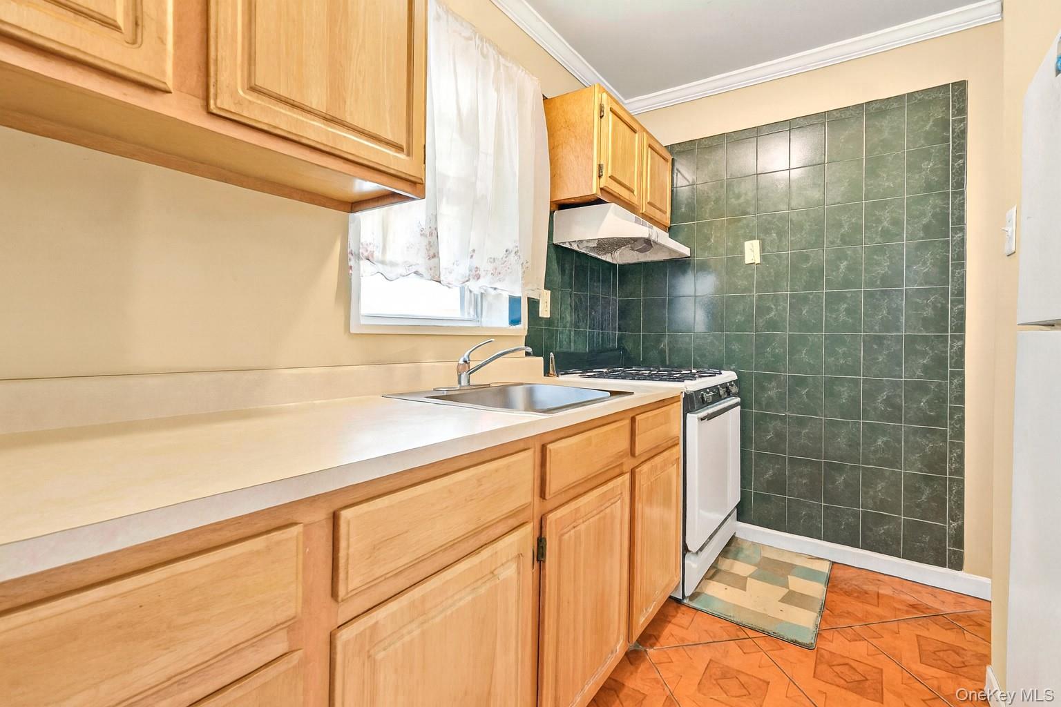 #6 photo, 522 E 139th Street, Bronx , NY 10454