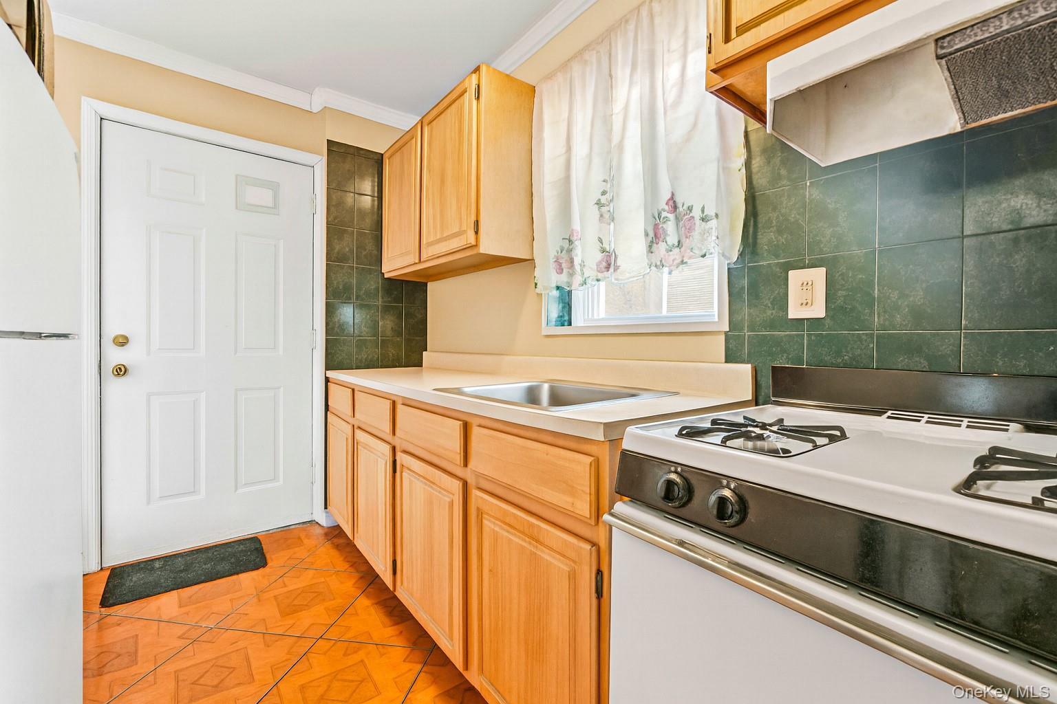 #7 photo, 522 E 139th Street, Bronx , NY 10454