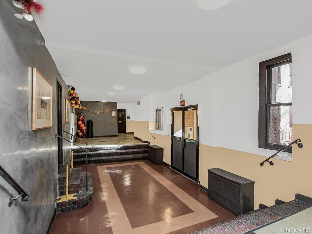 #3 photo, 829 Adee Avenue, Bronx , NY 10467