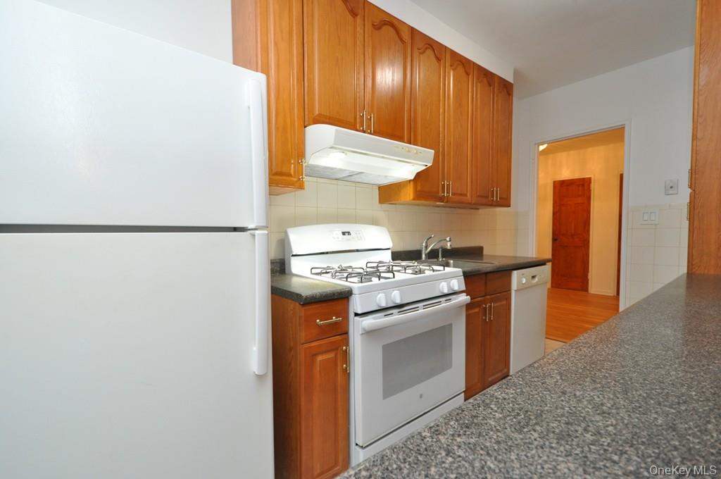 #9 photo, 19 Abeel Street, Yonkers , NY 10705