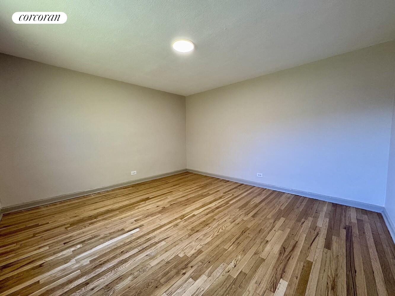 #7 photo, Kew Gardens Hills, Kew Gardens Hills , NY 11367