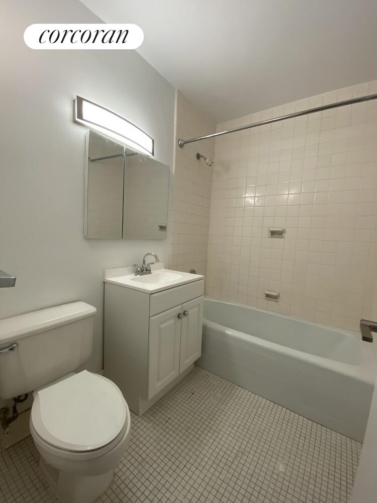 #11 photo, New York City, Midtown , NY 10019