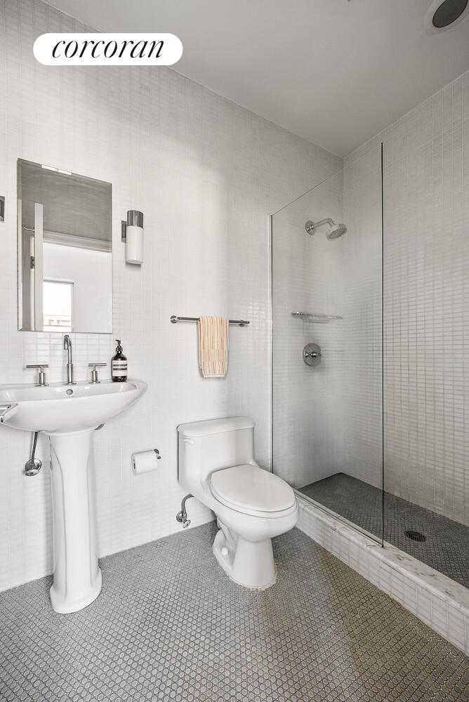 #13 photo, 146 W 119TH Street, South Harlem , NY 10026