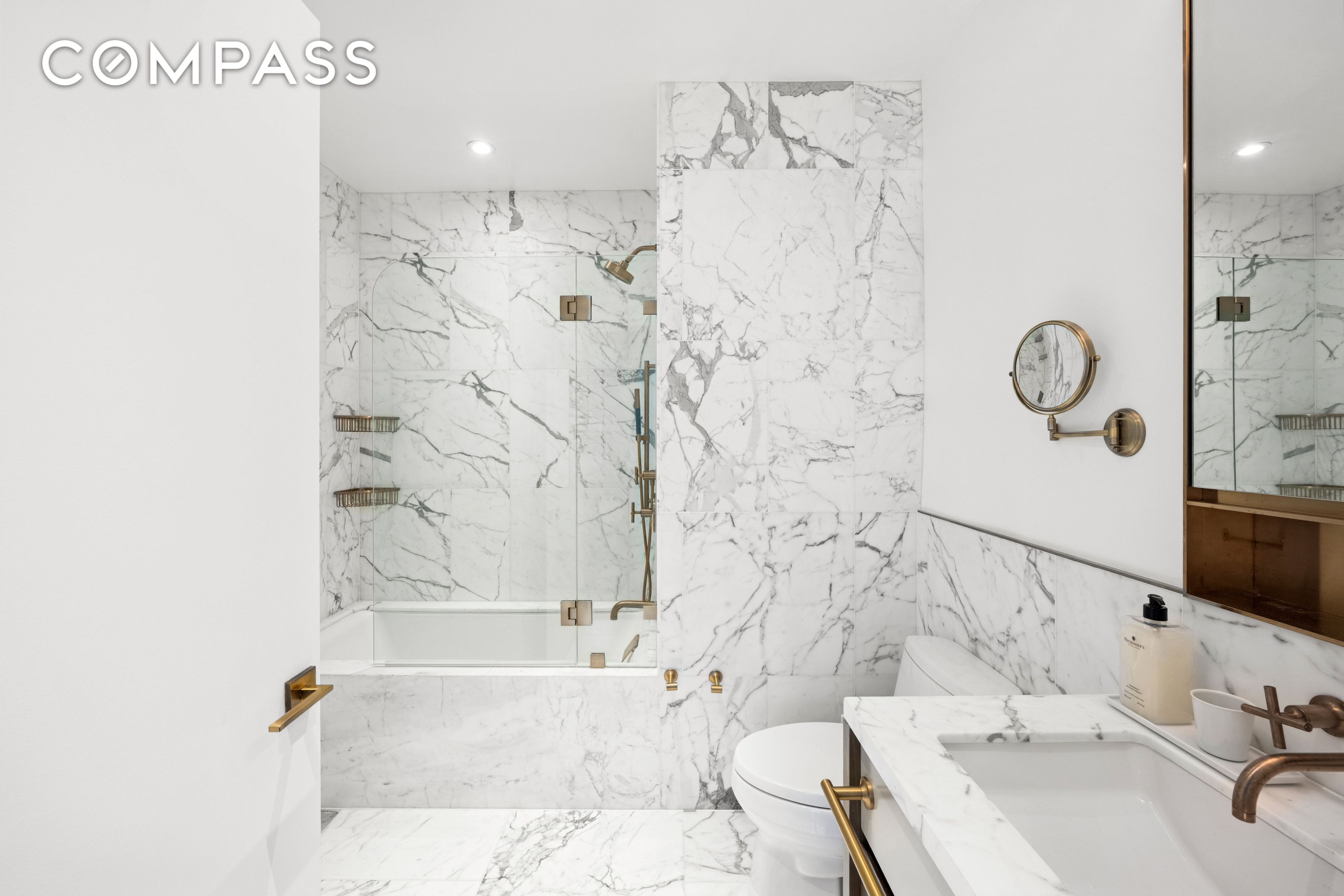 #9 photo, 305 E 51st Street, 曼哈頓 Midtown East , NY 10022