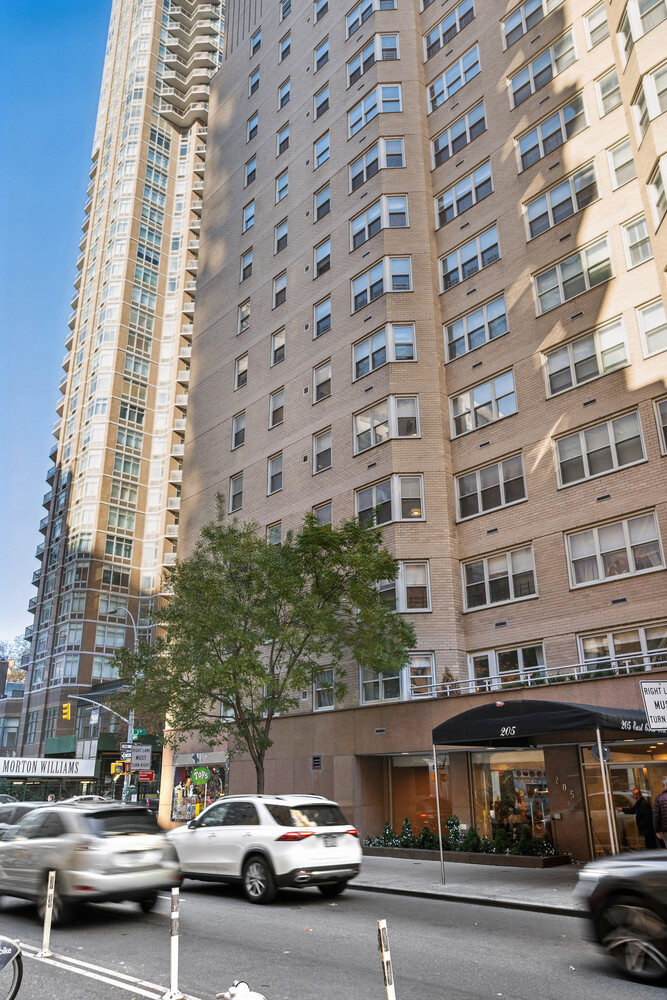 #17 photo, New York City, Lenox Hill , NY 10065